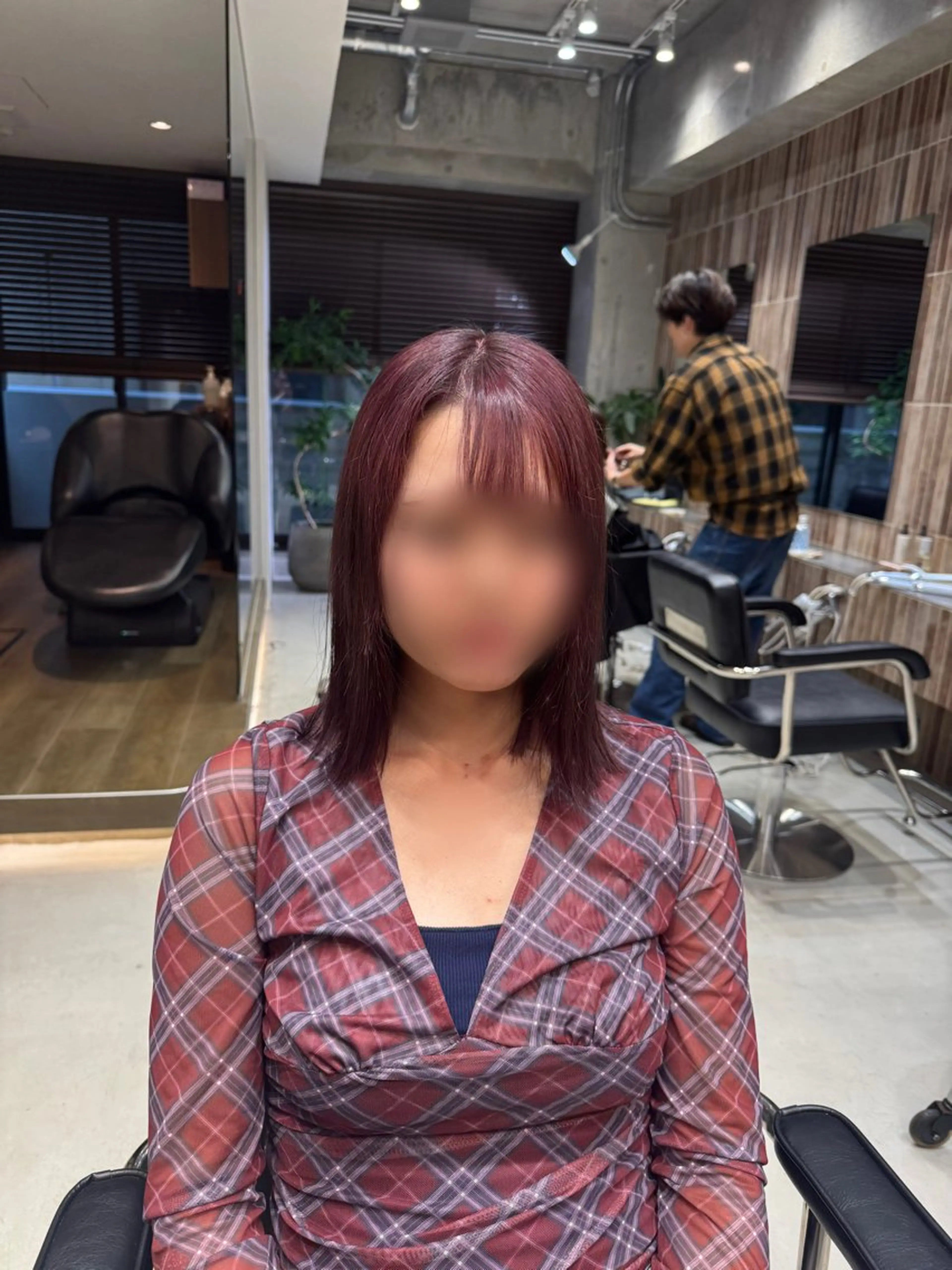 ミディアム カラー ブリーチ カシス ピンクカラー モデル募集中 🫧こうめ🫧のヘアスタイル