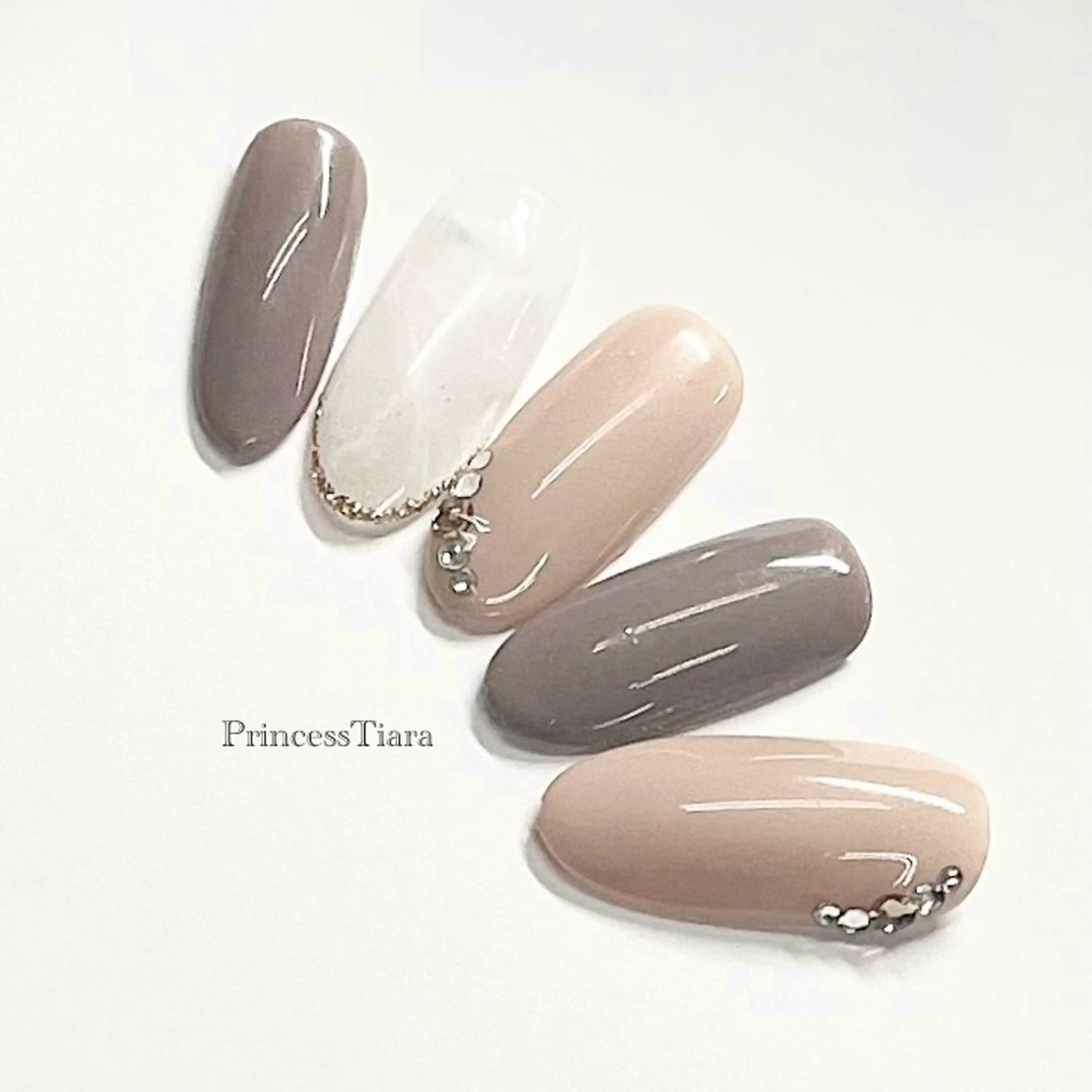 ネイル Grantulle collegeのネイルデザイン
