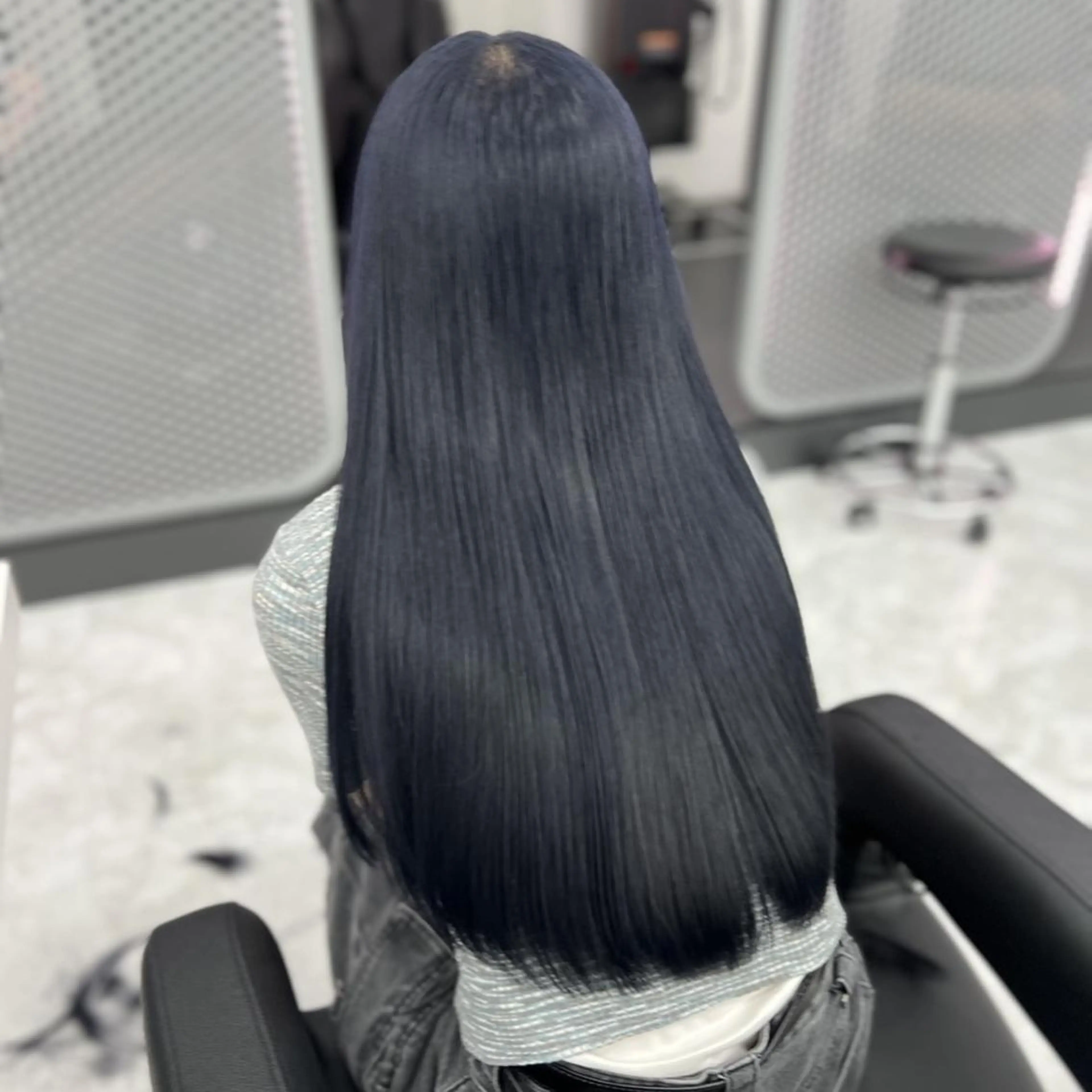 カラー ブリーチなし🫧韓国 🫧HANA🫧のヘアスタイル