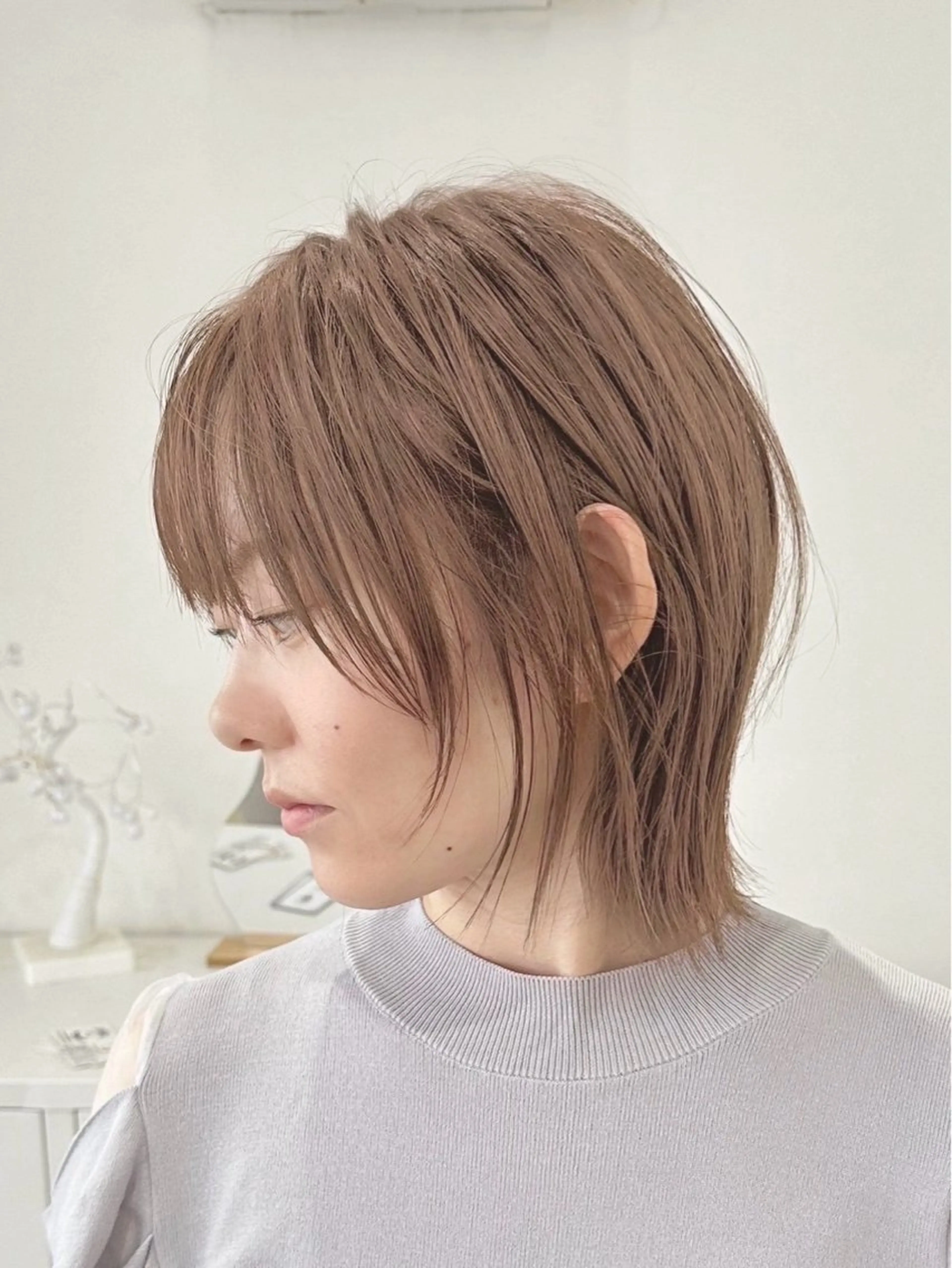 ショート カラー ベージュカラー ブリーチ グレージュ ハイトーンカラー suiw ♡AYA♡のヘアスタイル
