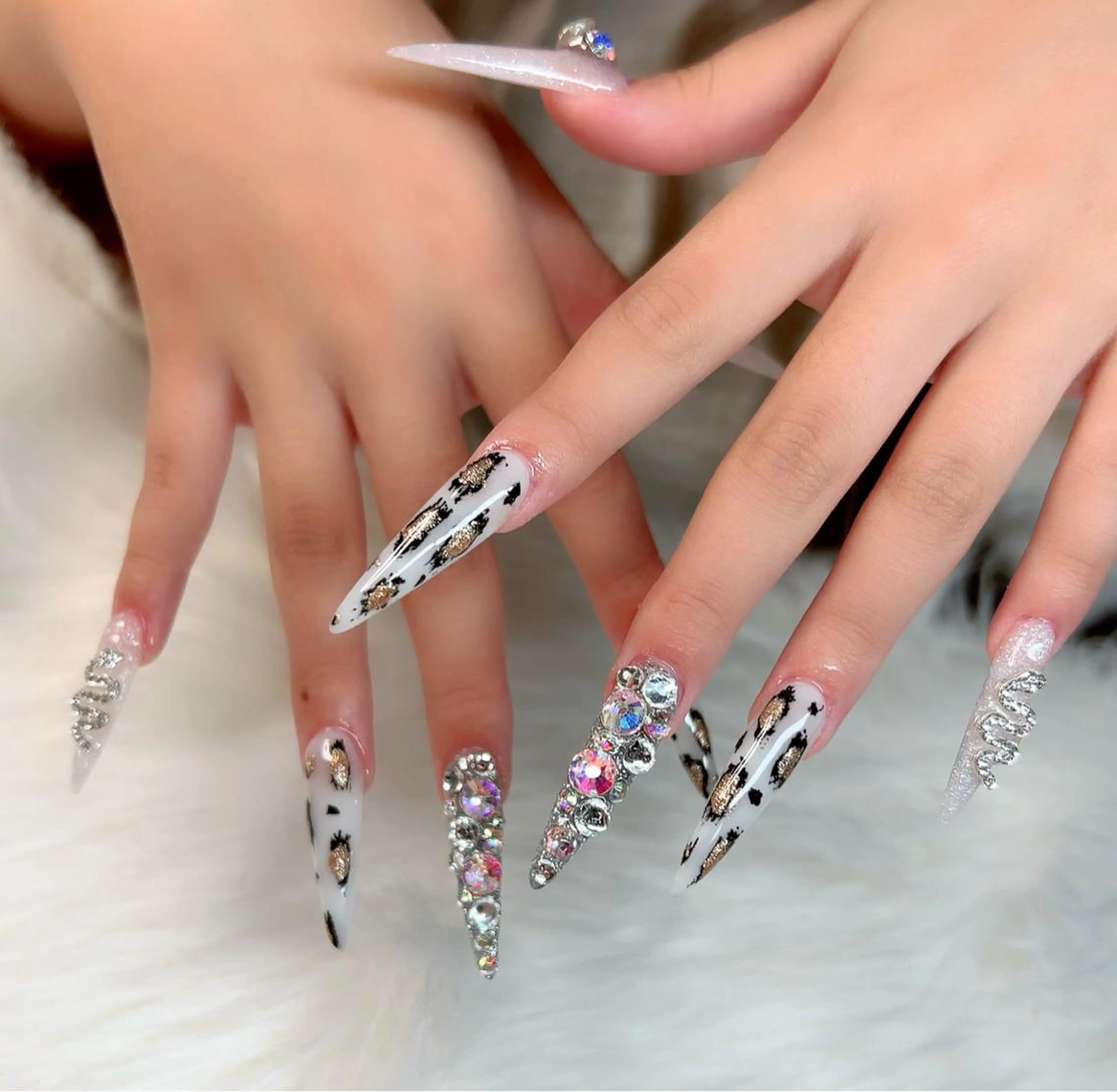 ロング ネイル nail salon azuのネイルデザイン