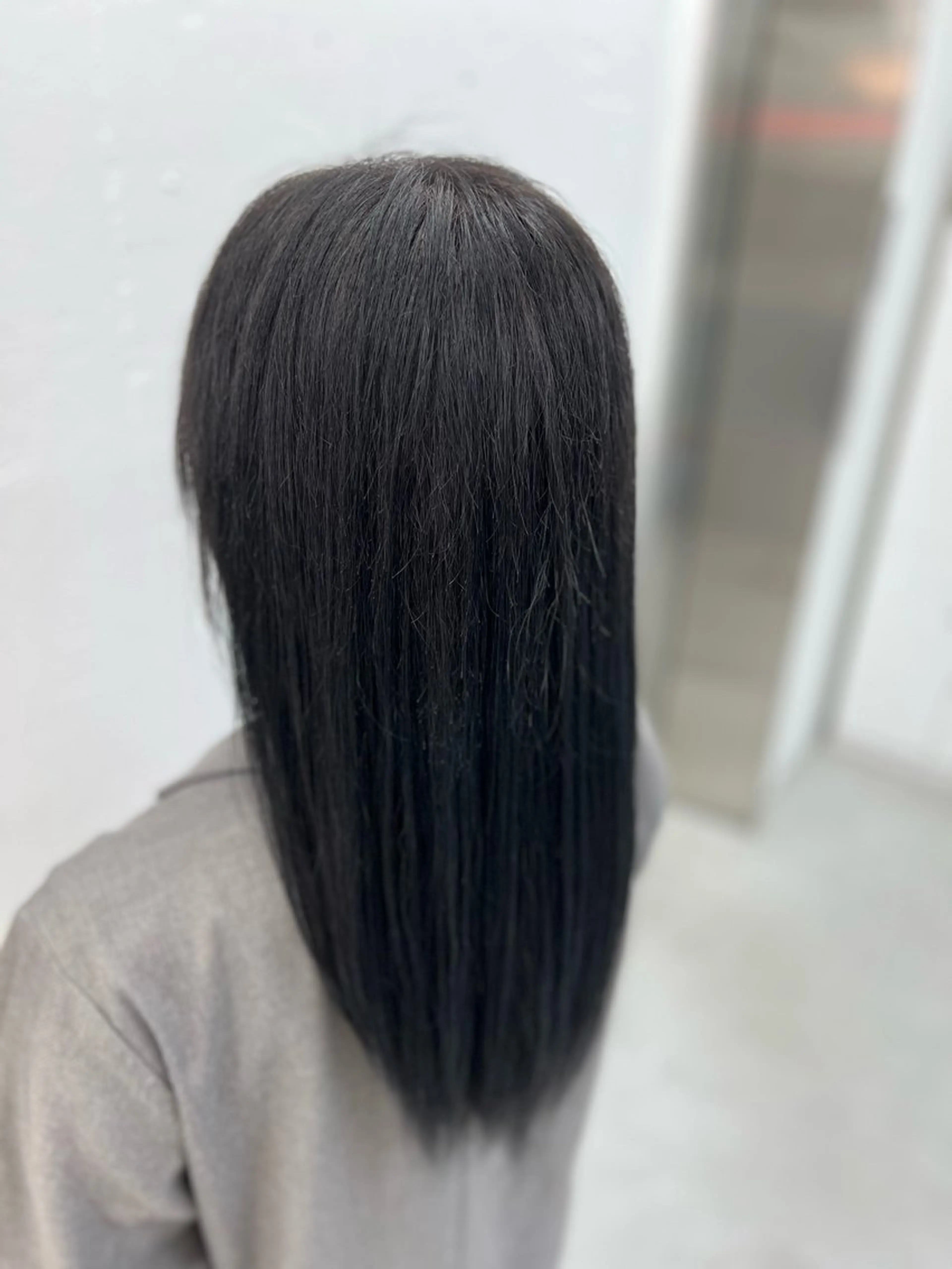 セミロング カラー 黒髪 ブルーカラー ネイビーカラー ヘアカラー トリートメント あすか JILLSTUDIOのヘアスタイル