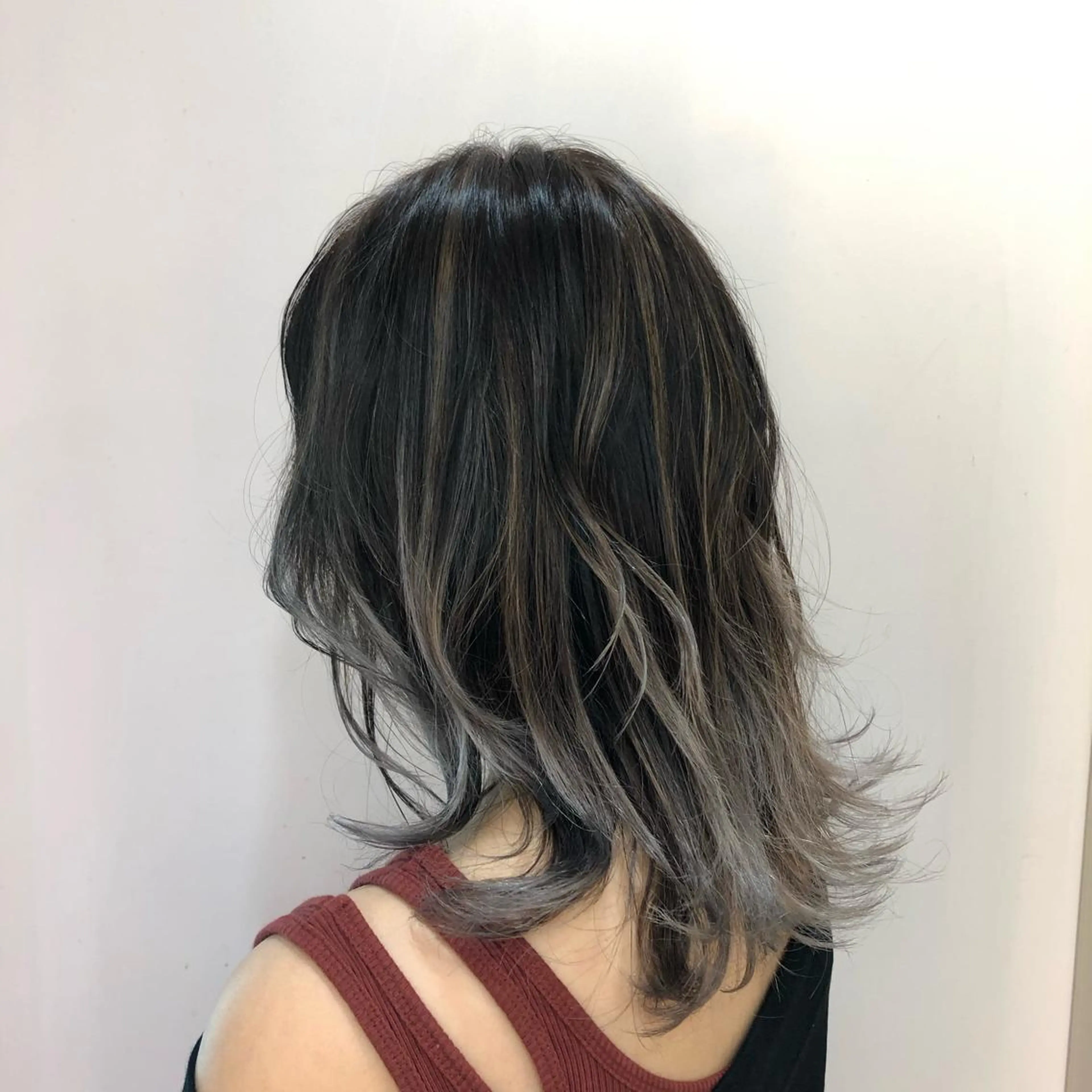 カラー グラデーションカラー ハイライトカラー 外国人風カラー 外ハネボブ♡ YUIのヘアスタイル