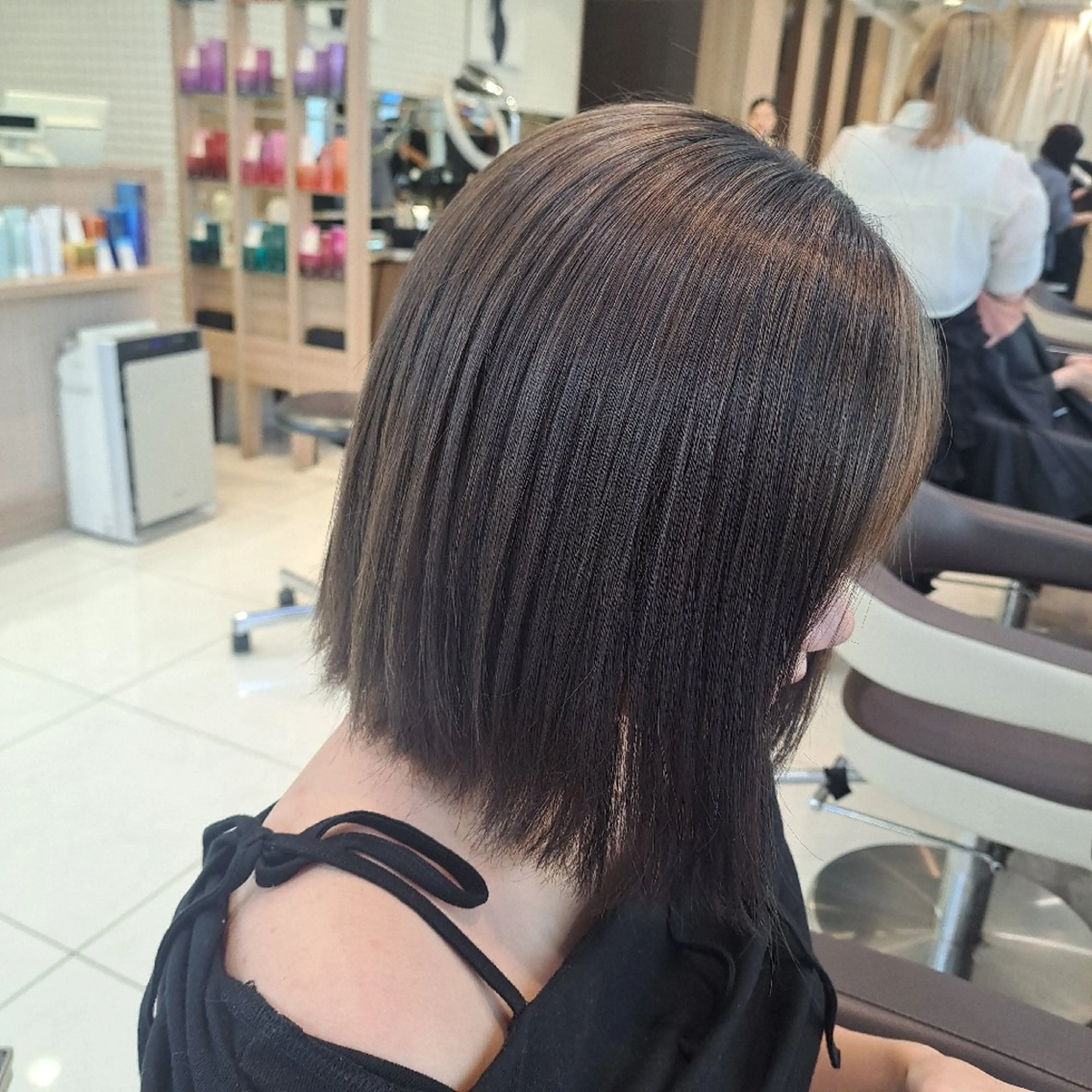 ショート カラー 極艶縮毛／髪質改善／ 内田こうたのヘアスタイル