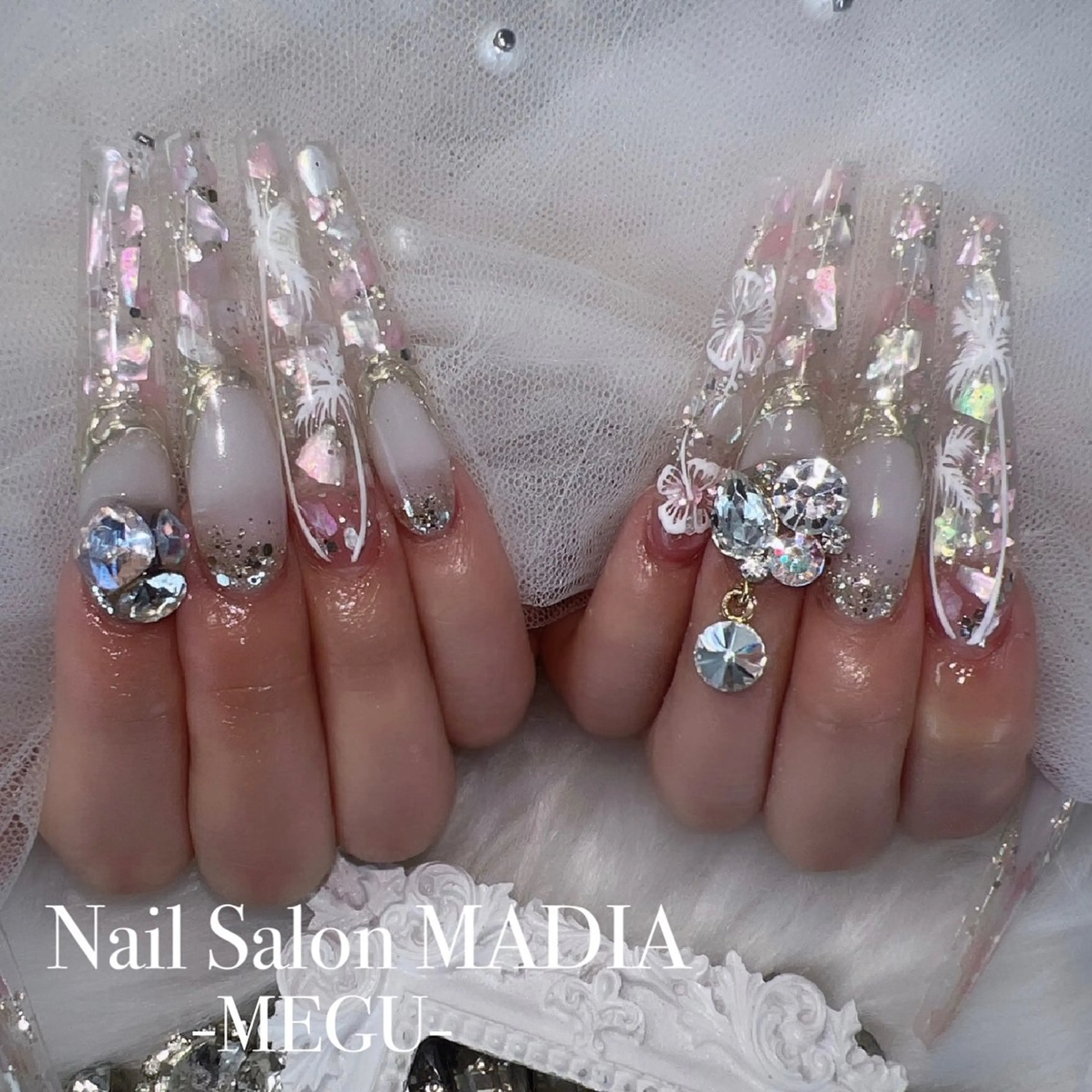 ネイル MADIA藤沢所属・MADIA MEGUのネイルデザイン