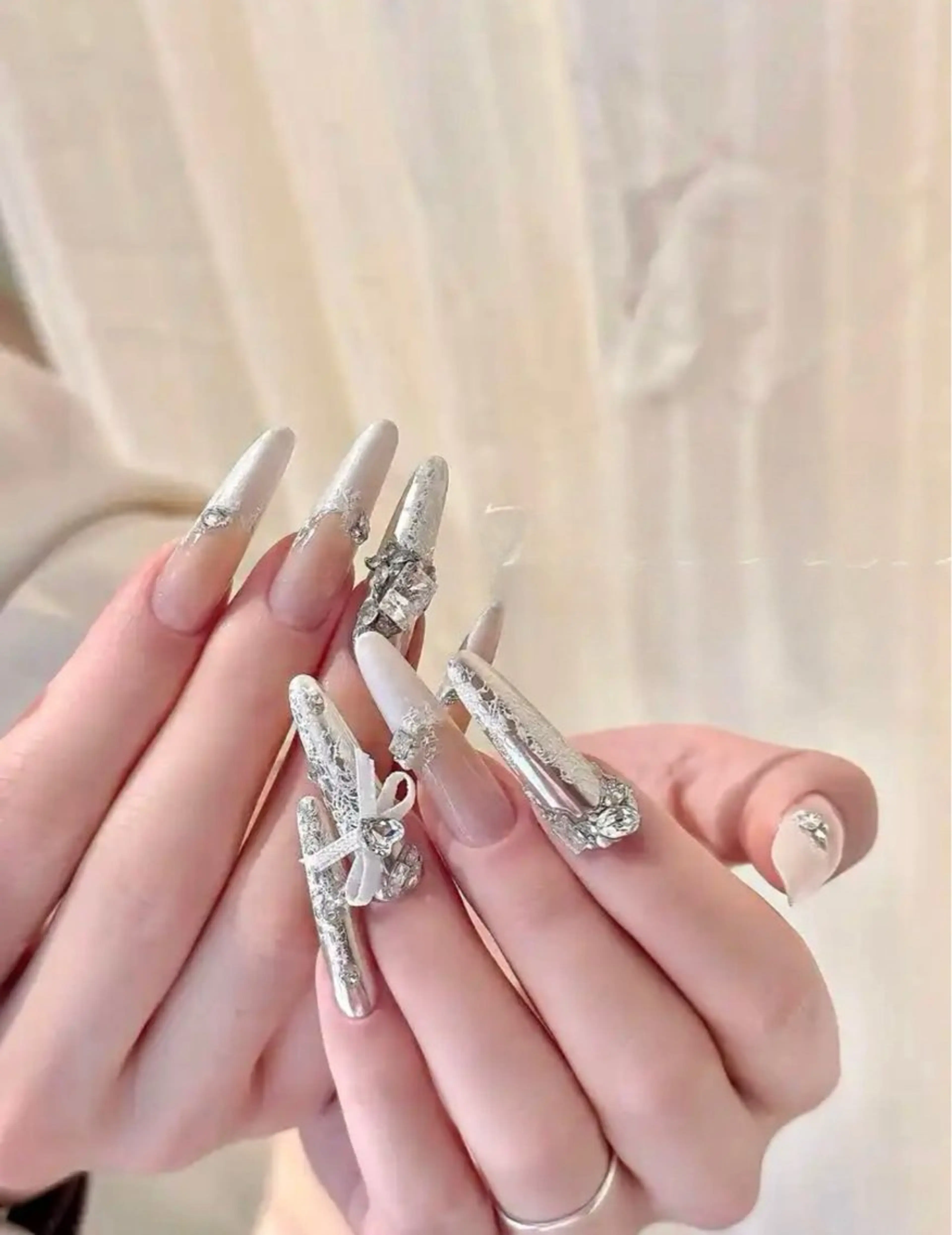 💓長さだしネイル💅（持ち込みデザイン） ✨お好きなデザインを持ち込みOK！ストーンやシールは付け放題♪の写真