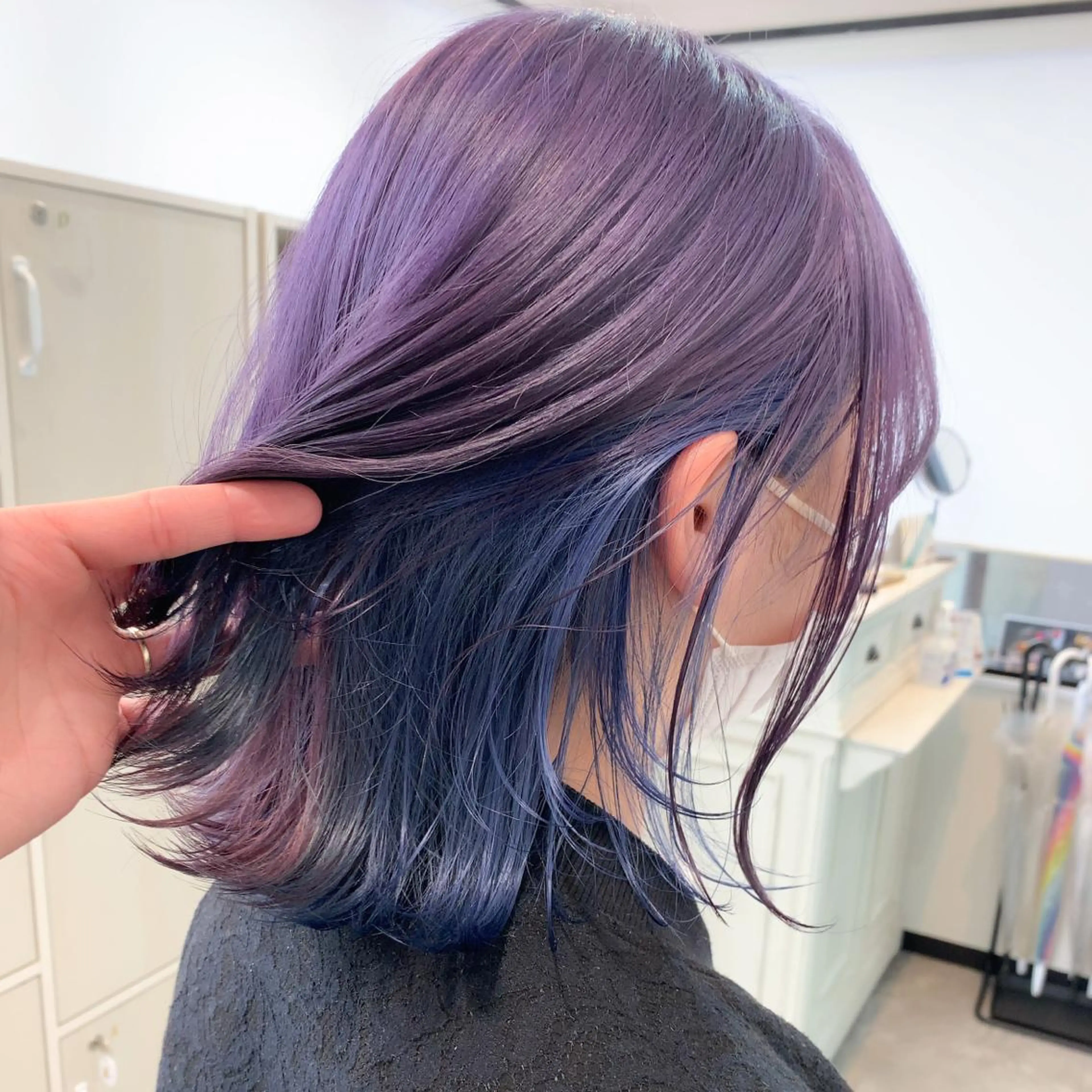 セミロング カラー ブルーカラー インナーカラー パープルカラー 透明感カラーが 得意です！NAOKIのヘアスタイル