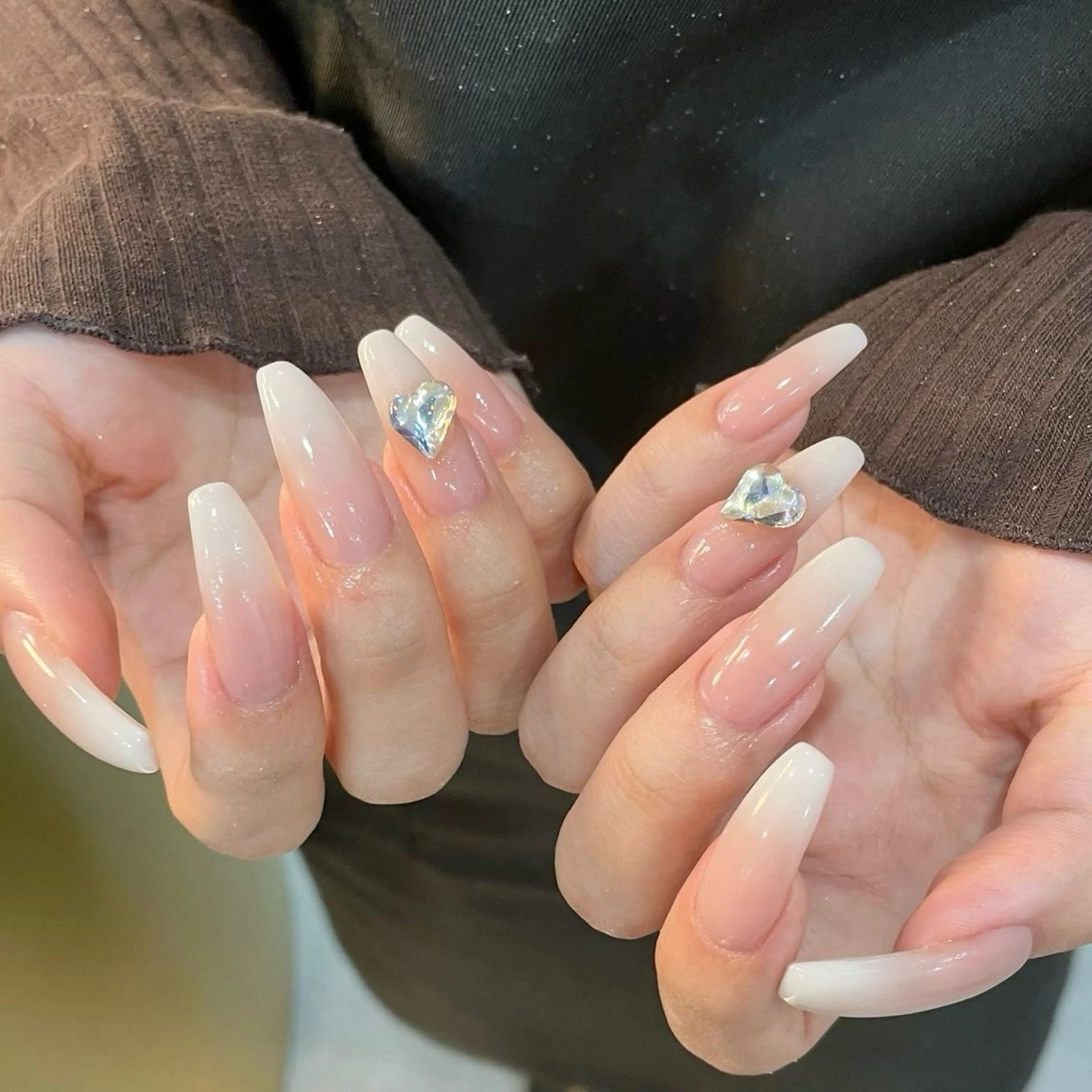 ネイル 長さ出し フレンチネイル グラデーション 卒業式 マグネットネイル ハンドネイル MIHANA NAILのネイルデザイン