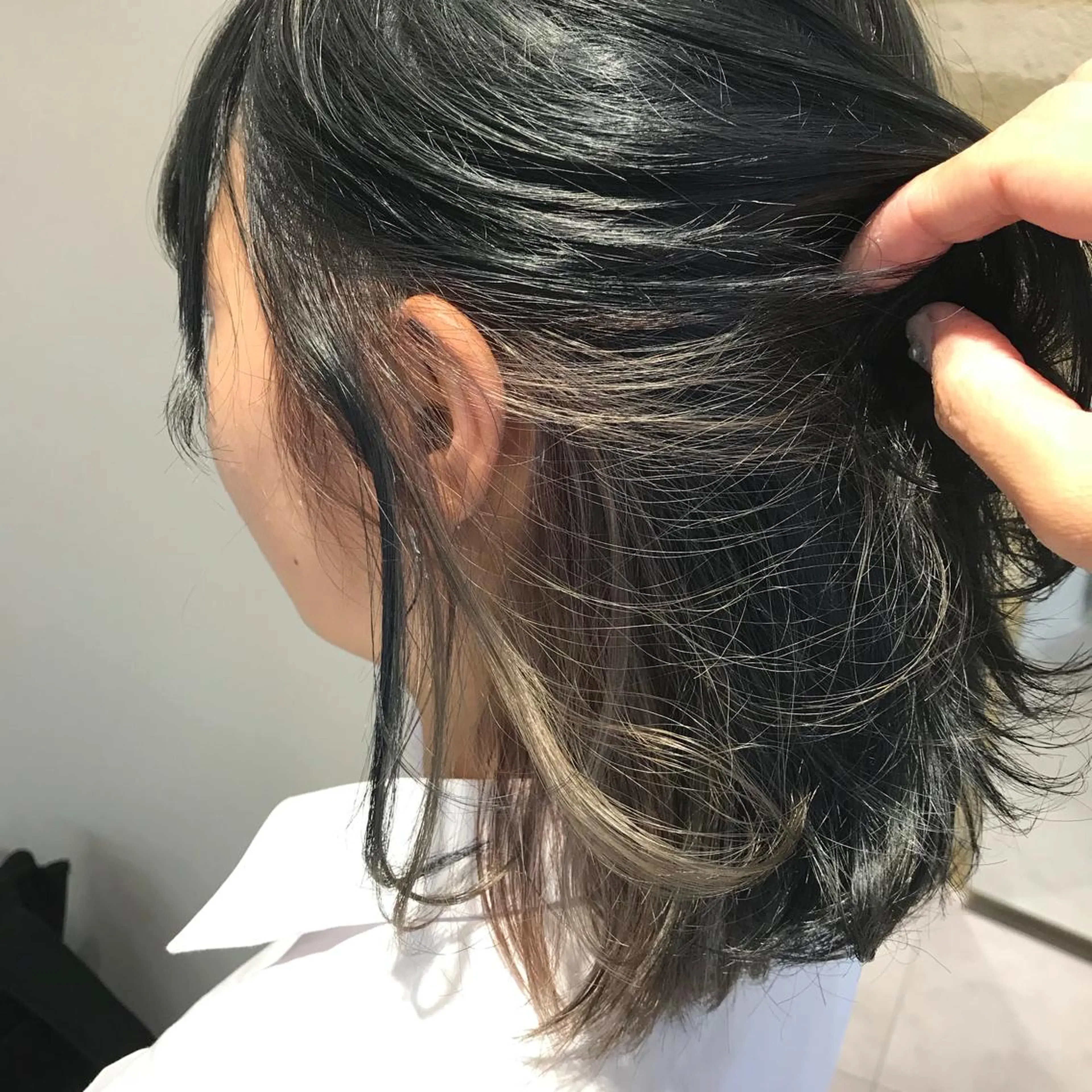 ミディアム ヘアカラー 👑満足度1000% 重村　春奈👑のヘアスタイル