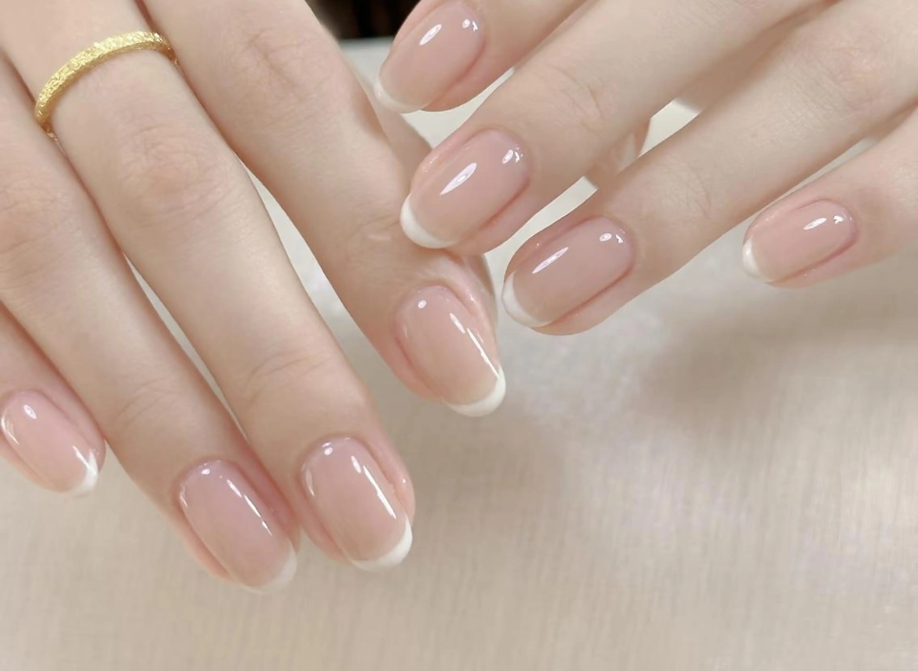 Hand 【カラフレンチ】の写真