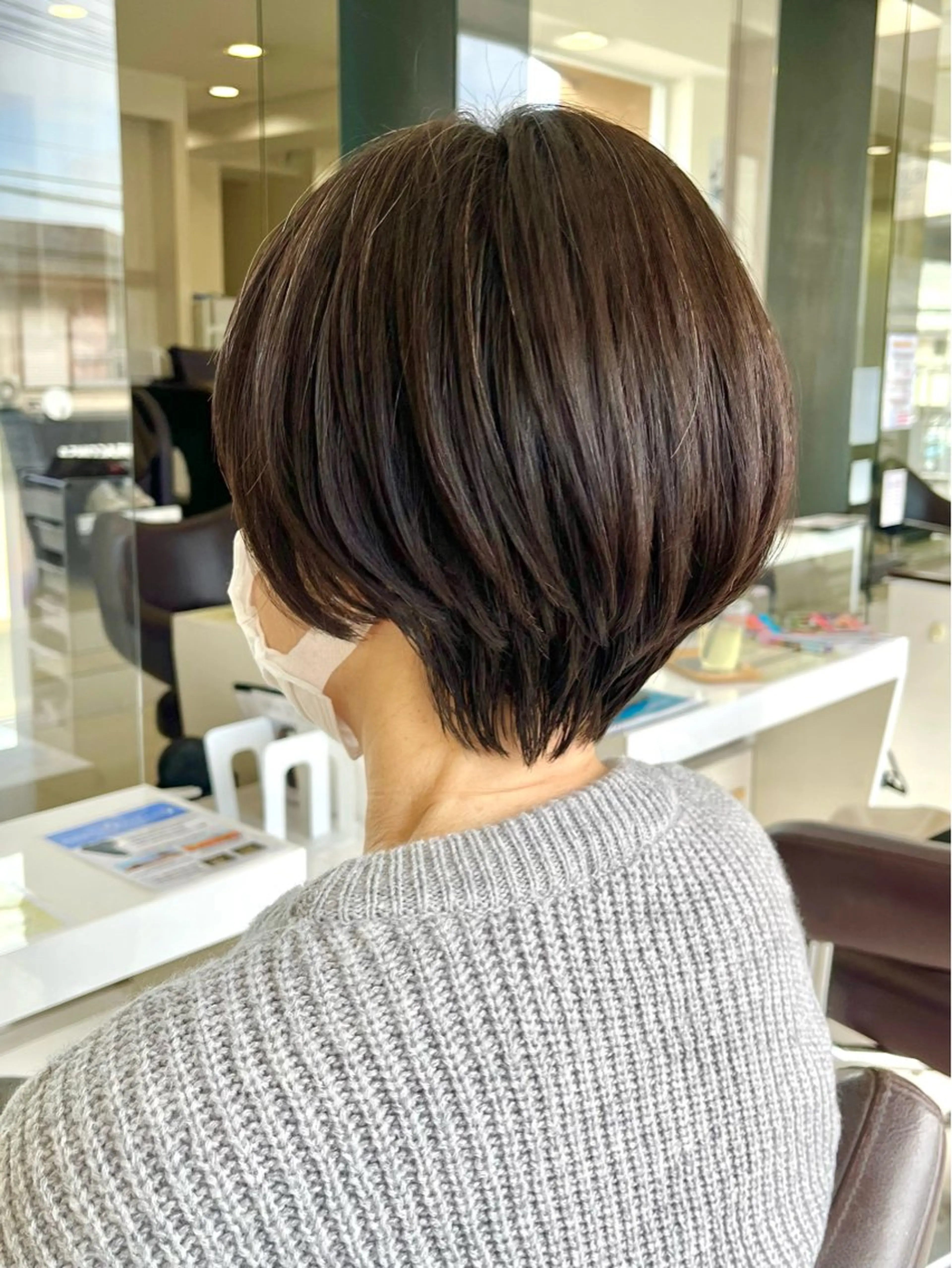 ショート ショートヘア 赤みなしカラー/梅田 /レイヤー/IORIのヘアスタイル