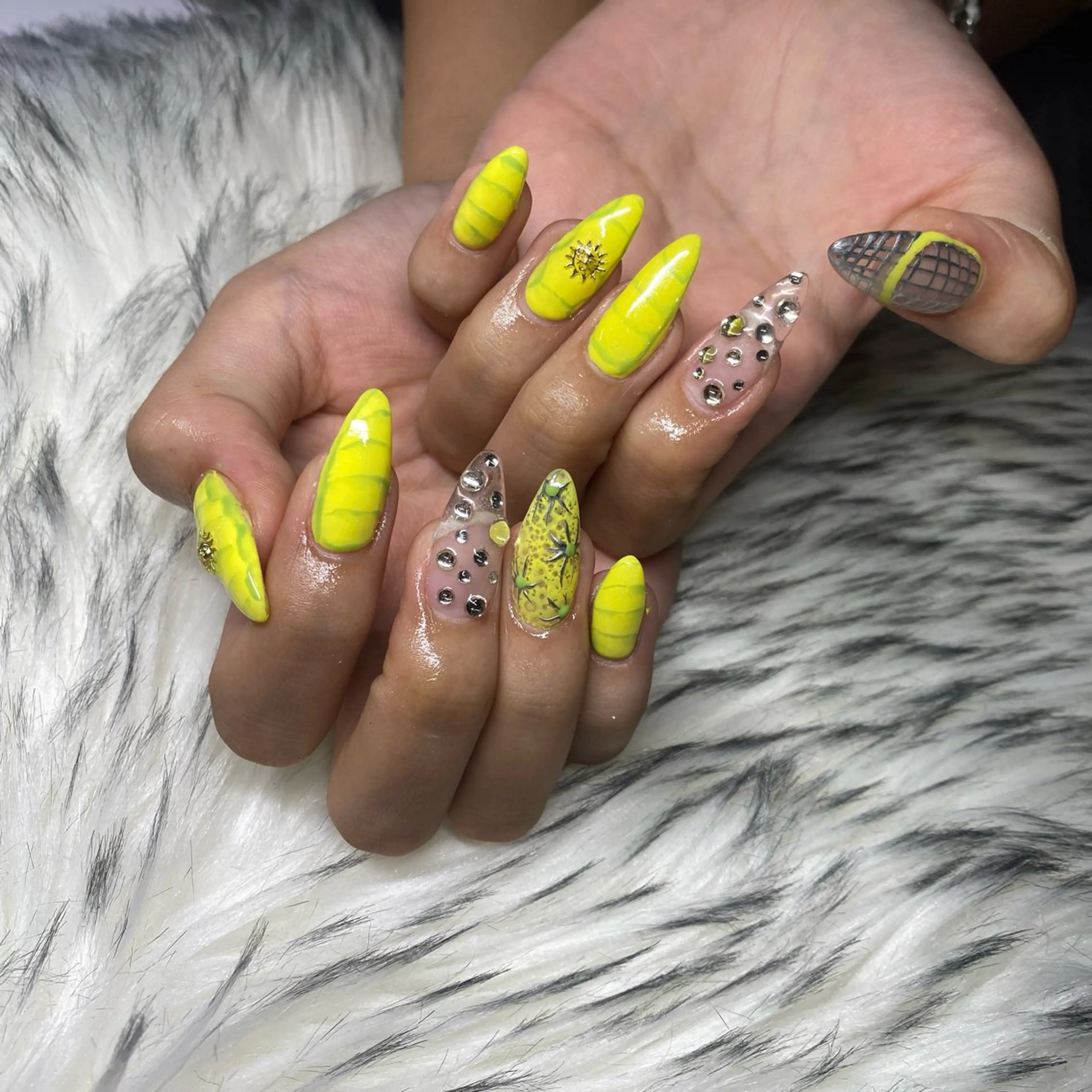 ネイル ハンドネイル la vie Luire所属・la vie Luire アスカのネイルデザイン