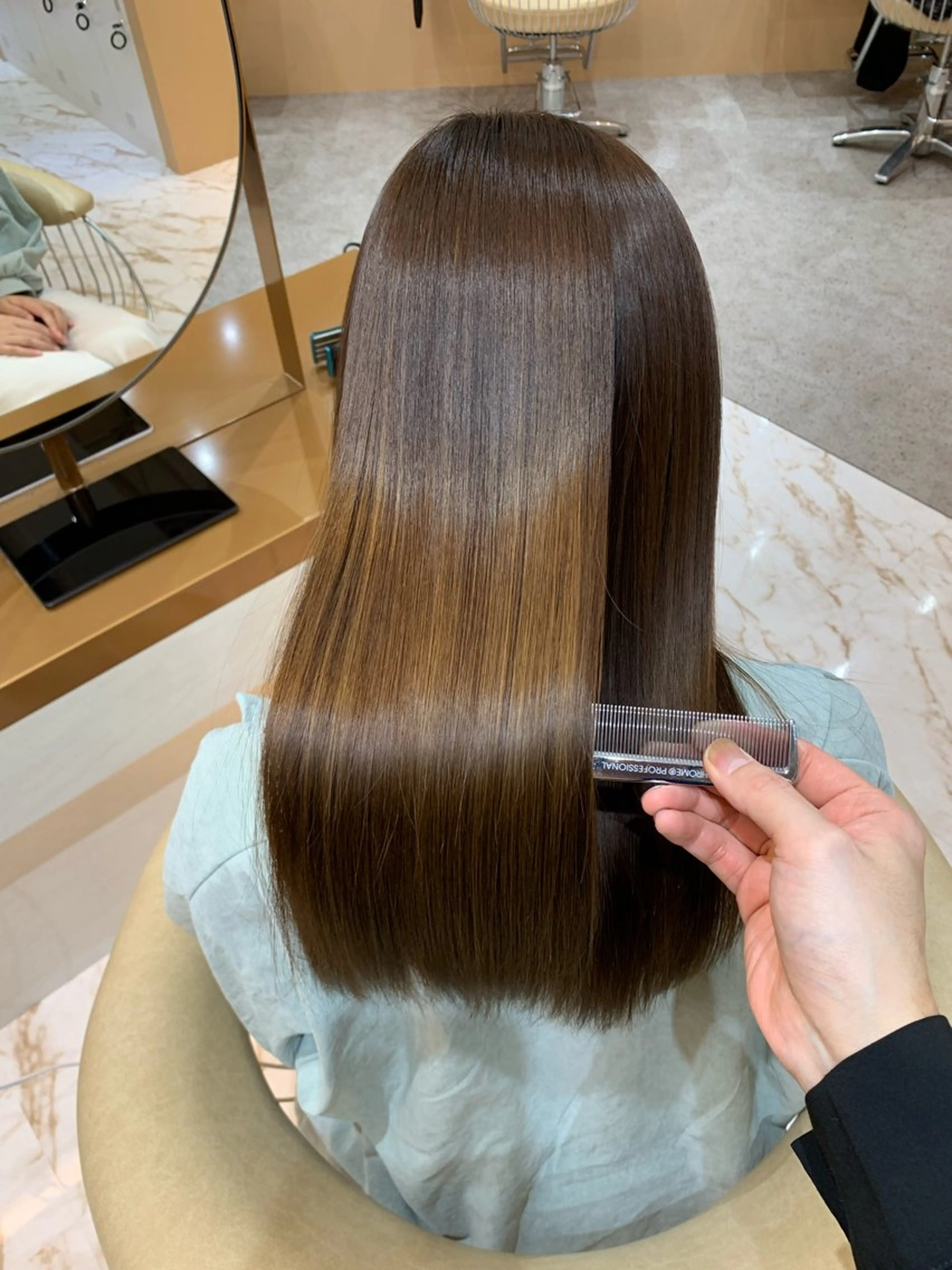 セミロング カラー パーマ 朝が楽になる🔴 縮毛矯正🍎カイトのヘアスタイル