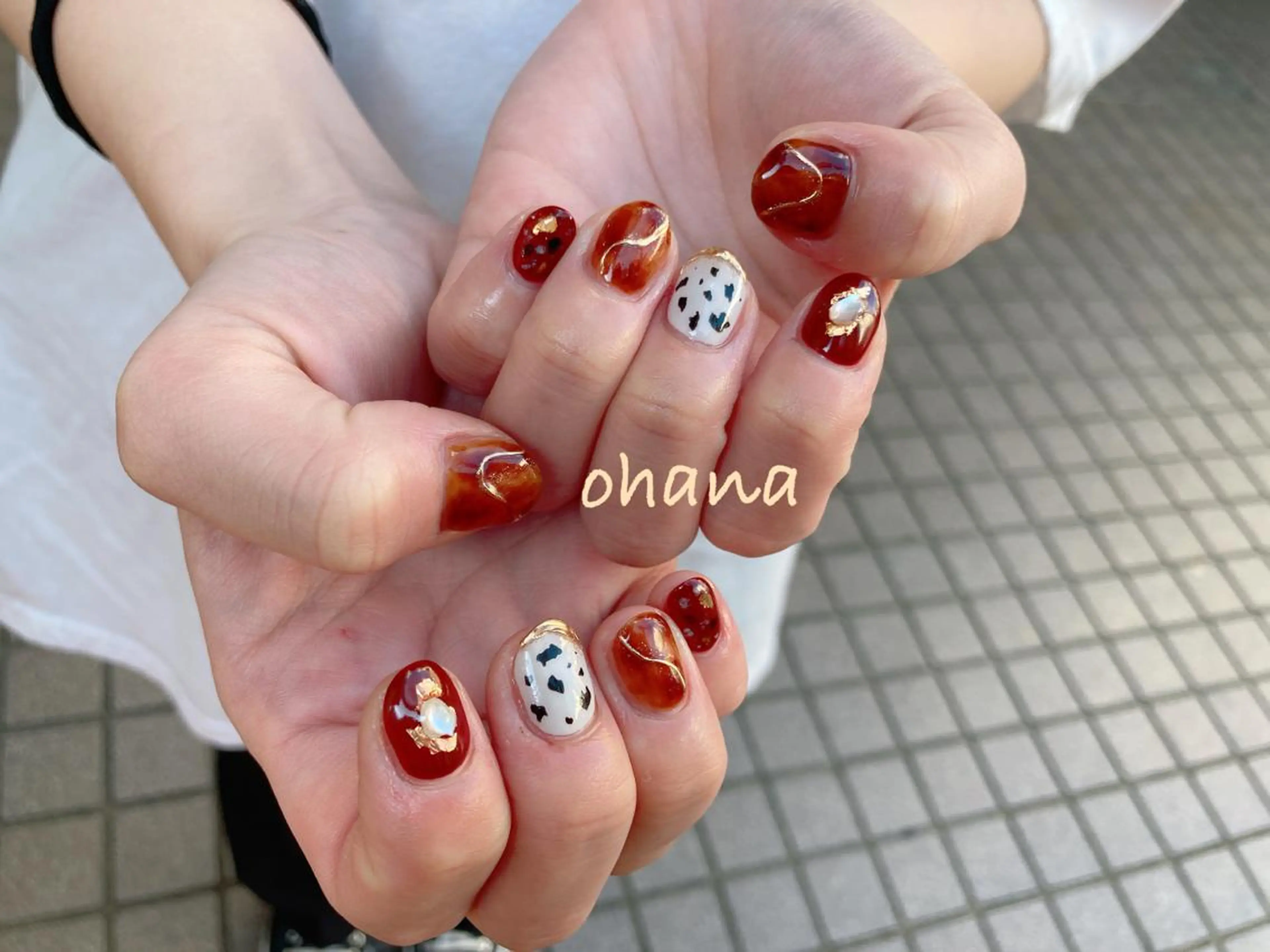 ネイル オーロラネイル べっ甲ネイル ボルドー 長さ出し フットネイル nailroom  OHANA所属・nailroom OHANA🌴のネイルデザイン