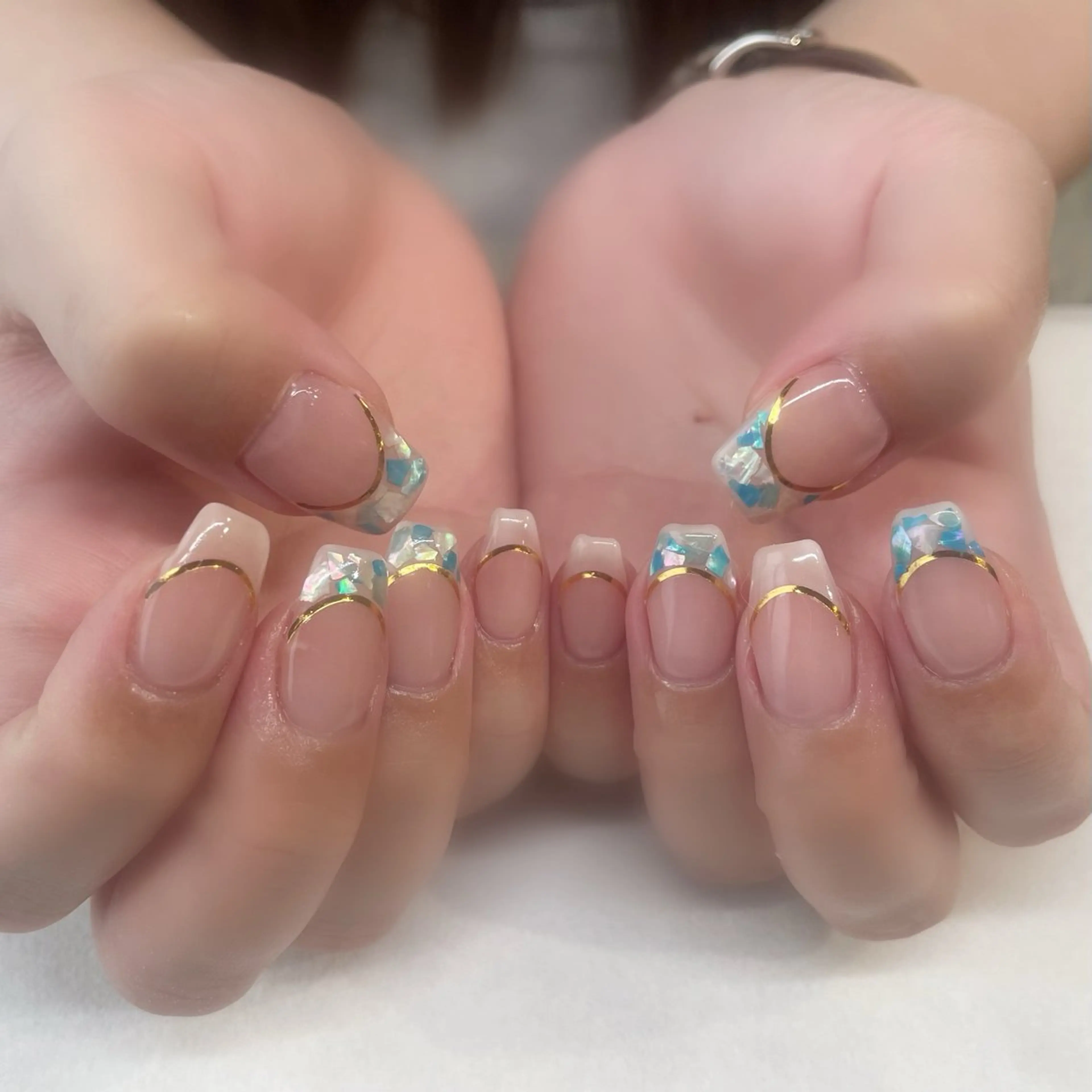 ネイル ハンドネイル 🌈🐰 saki. m 🐰🌈のネイルデザイン