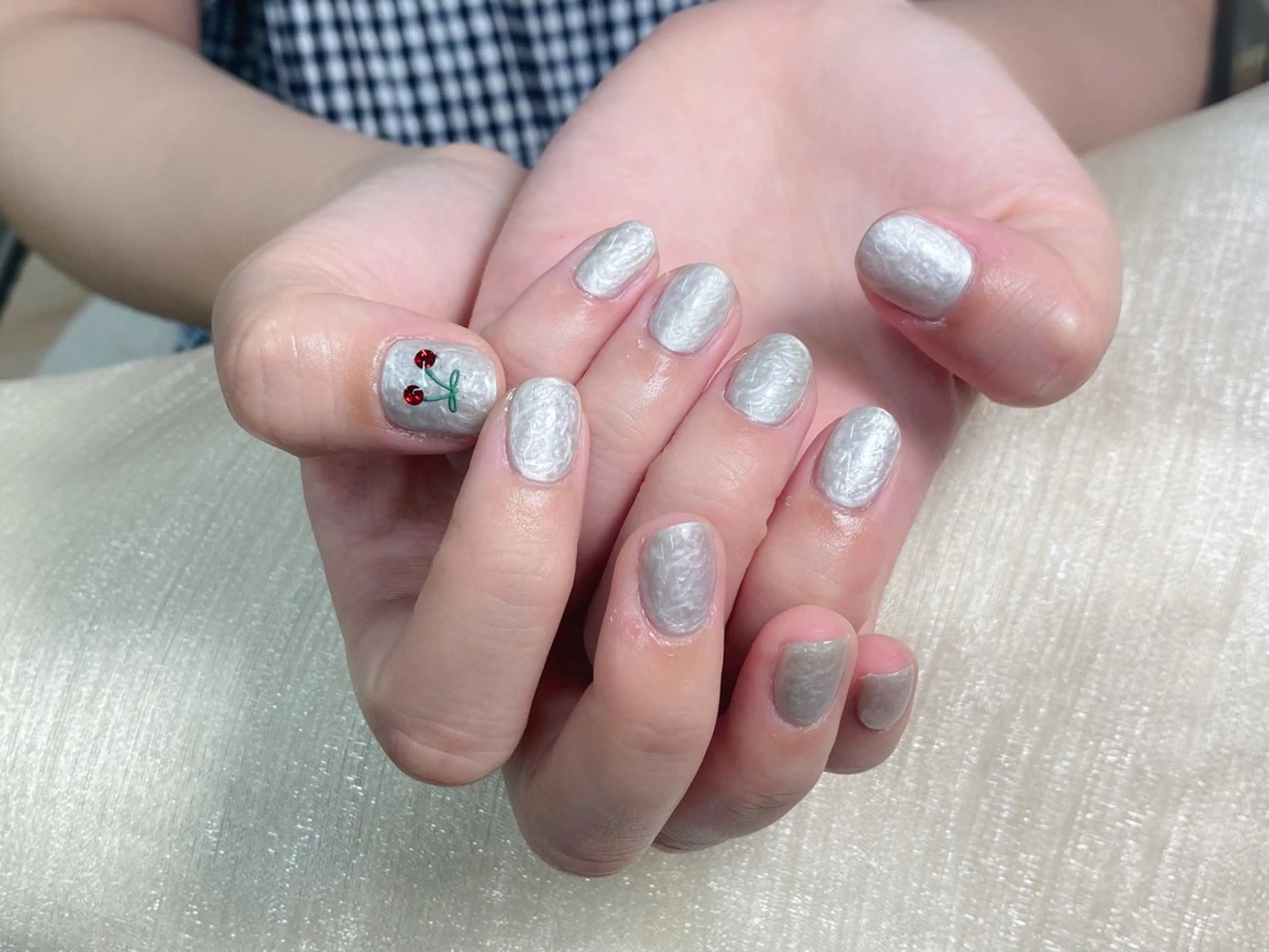 ネイル ハンドネイル ハンドケア ToliyDeliy Keilyのネイルデザイン