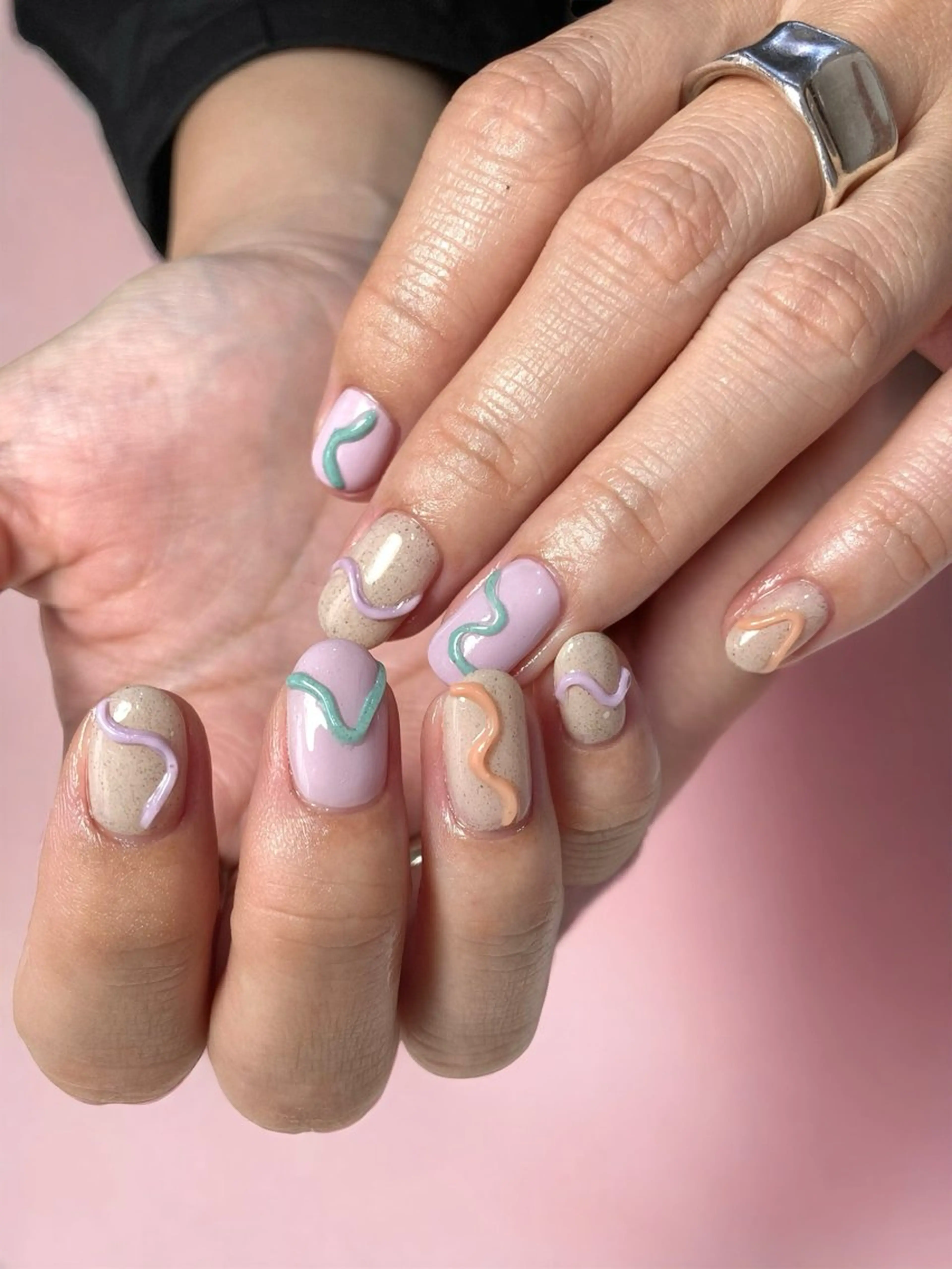 キッズ ネイル ジェルネイル マグネットネイル ミラーネイル ニュアンスネイル オフィスネイル ハンドネイル illum hicariのネイルデザイン