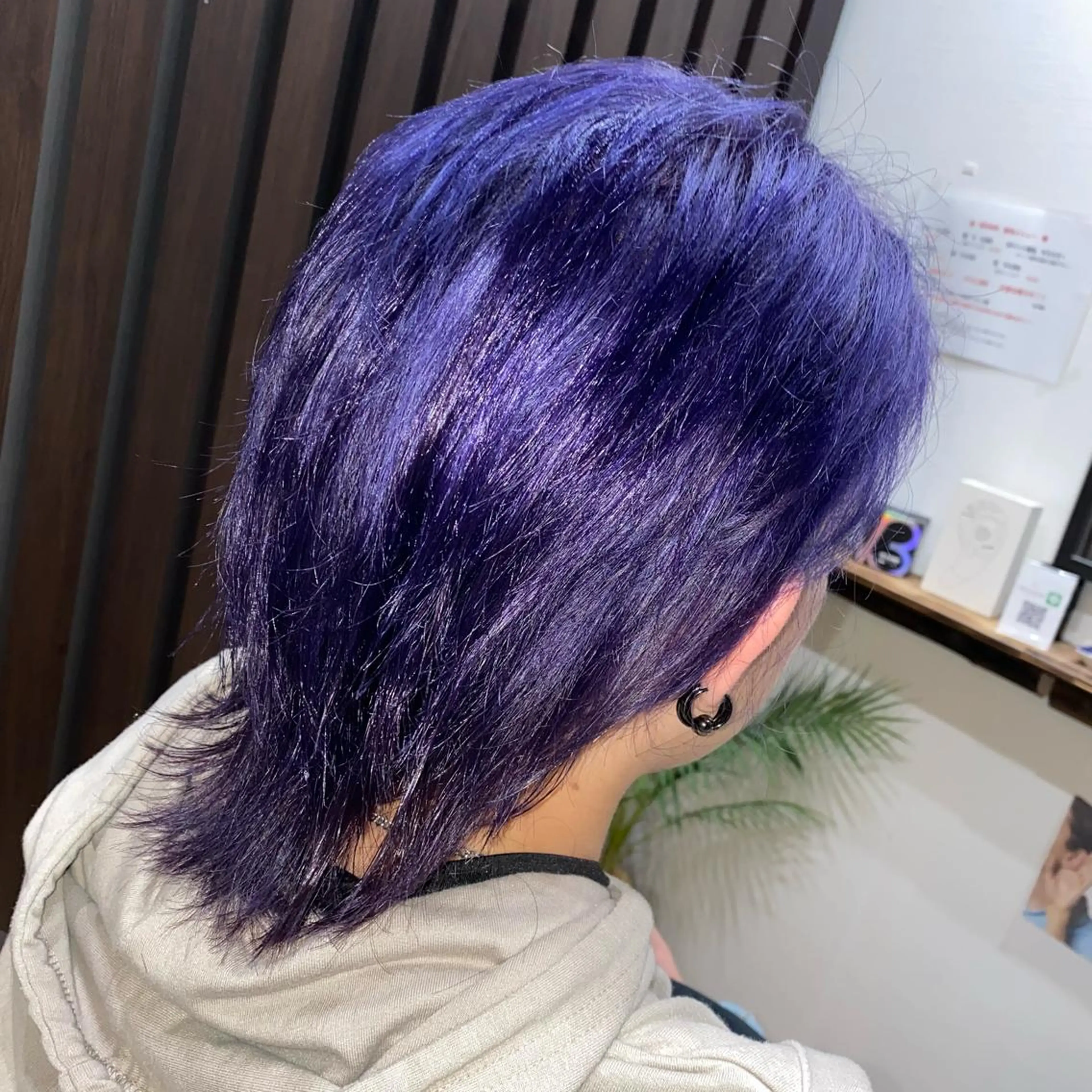ミディアム カラー メンズ メンズウルフカット バイオレットカラー ウルフカット RIRŪA所属・プルシールエクステ ちゃきのヘアスタイル