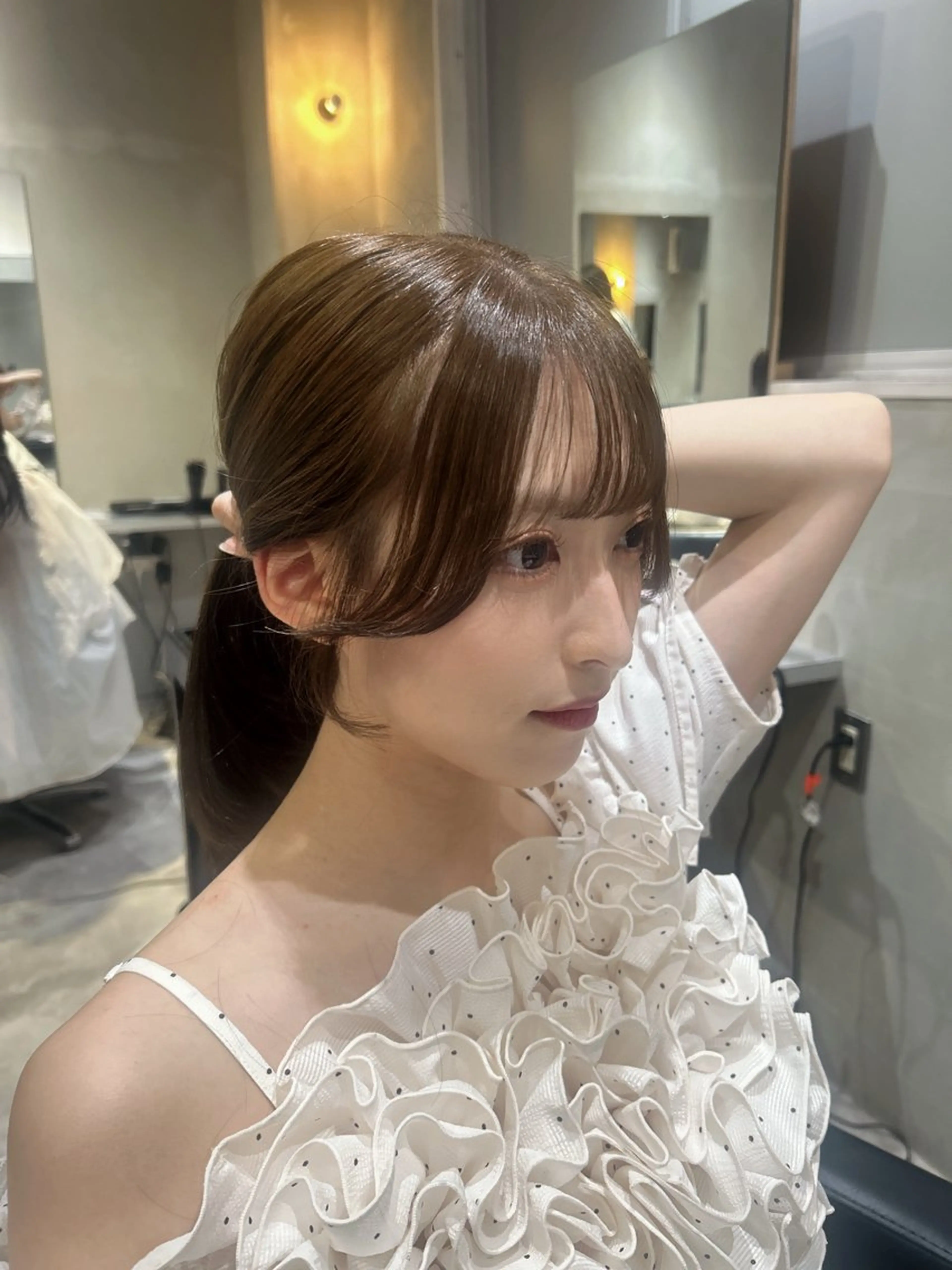 前髪･顔周りカット＋コテ巻き･ストレート仕上げの写真