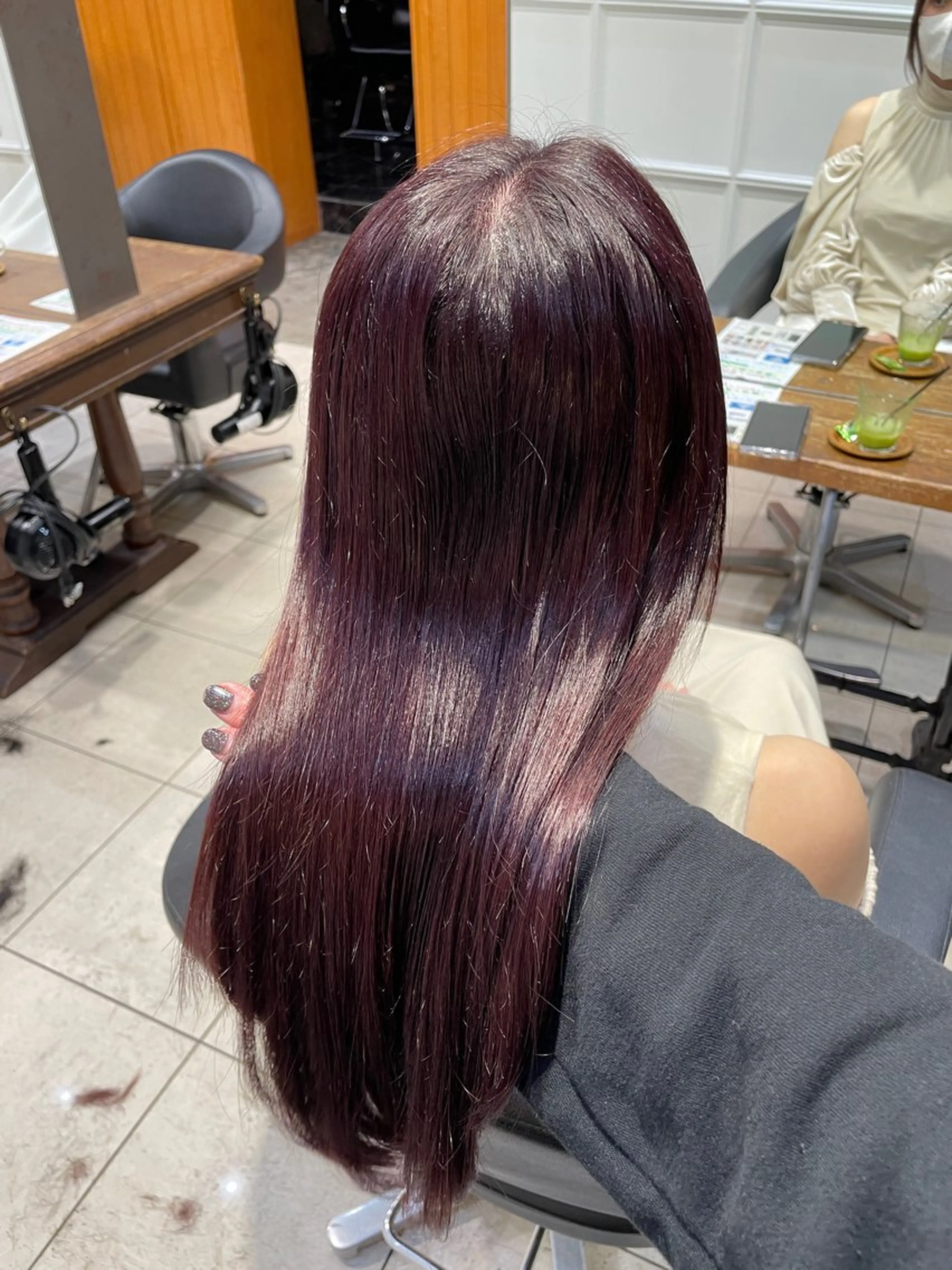 ロング カラー パーマ ヘアアレンジ カット ヘアカラー トリートメント レイヤー/ 透明感カラー/マドカのヘアスタイル