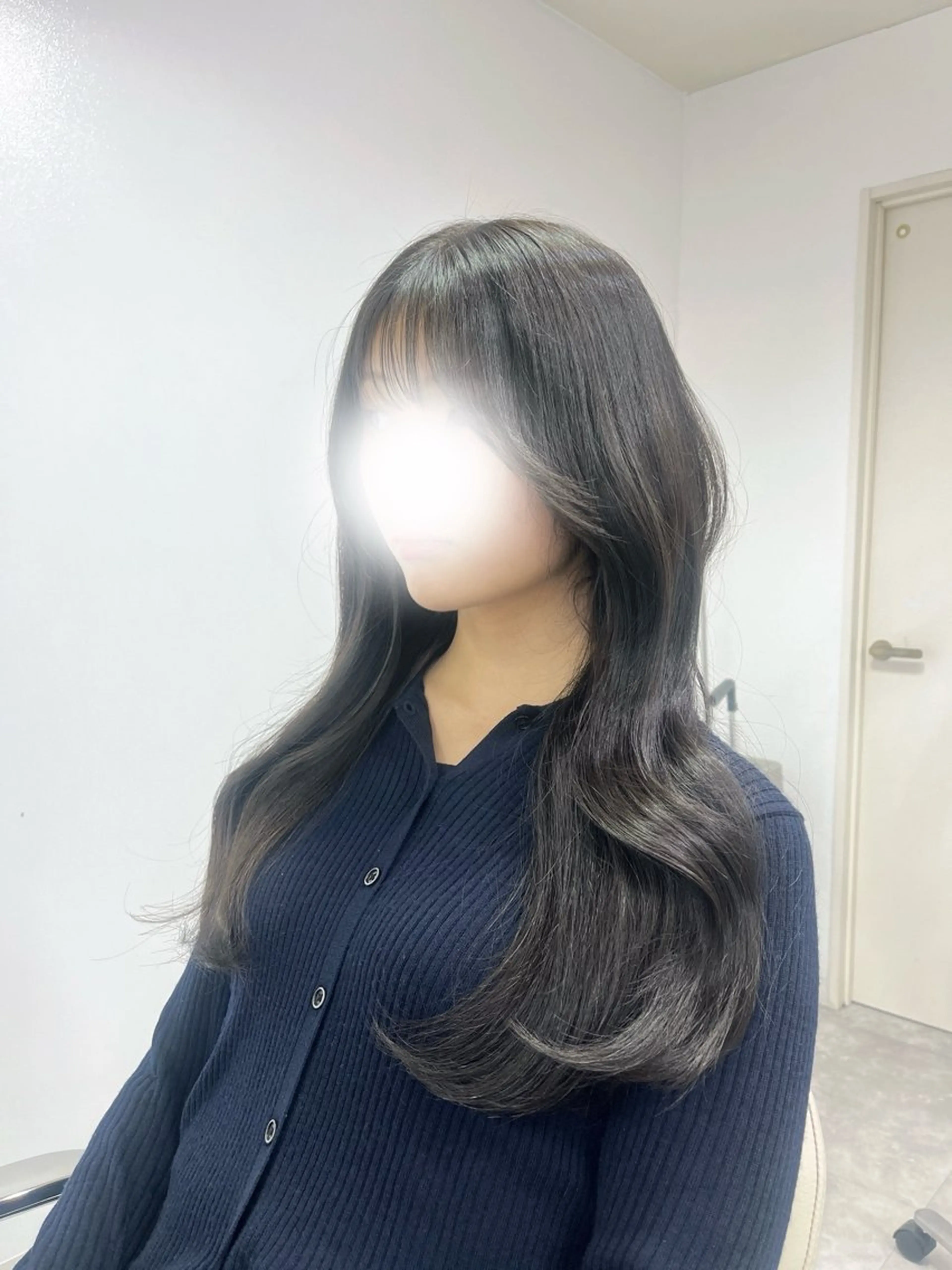 ロング ロング 𝑴𝑰𝑯𝑶 ／ワンホンヘアのヘアスタイル