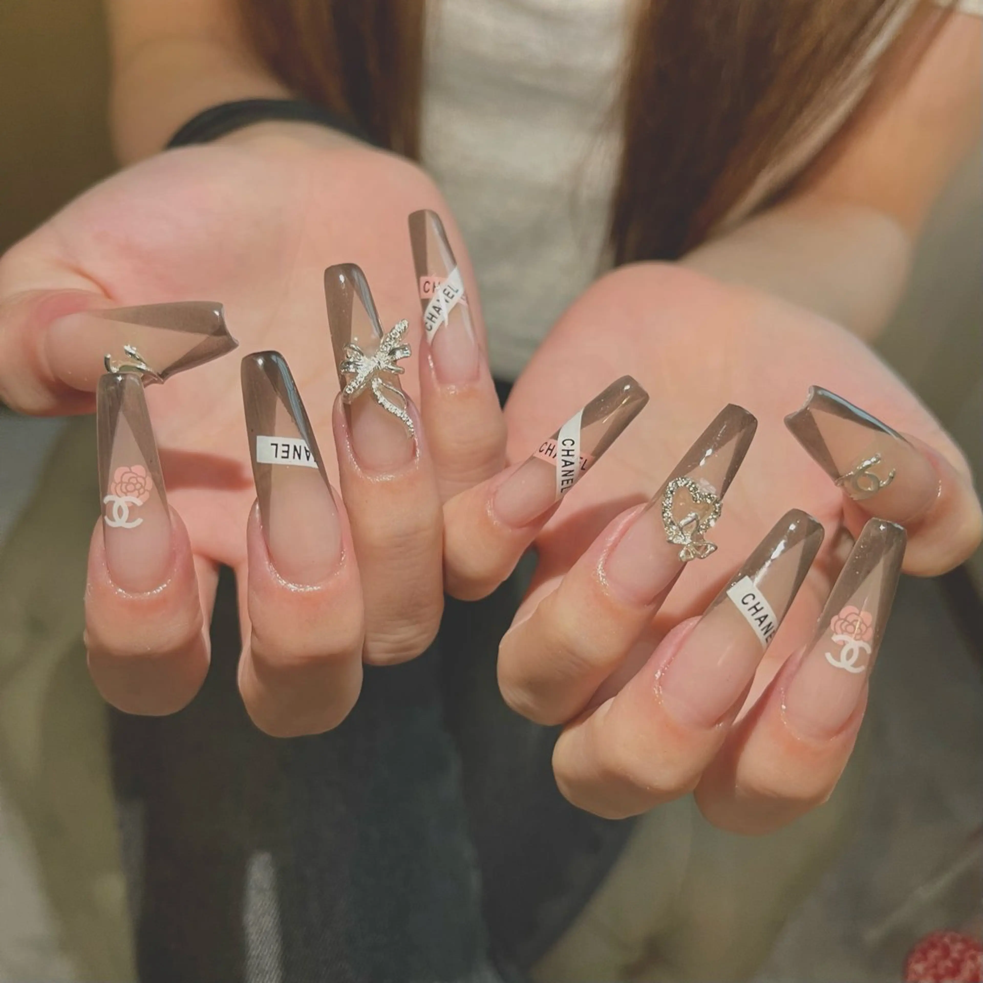 ネイル 夜までElle.M 【エルマ】のネイルデザイン