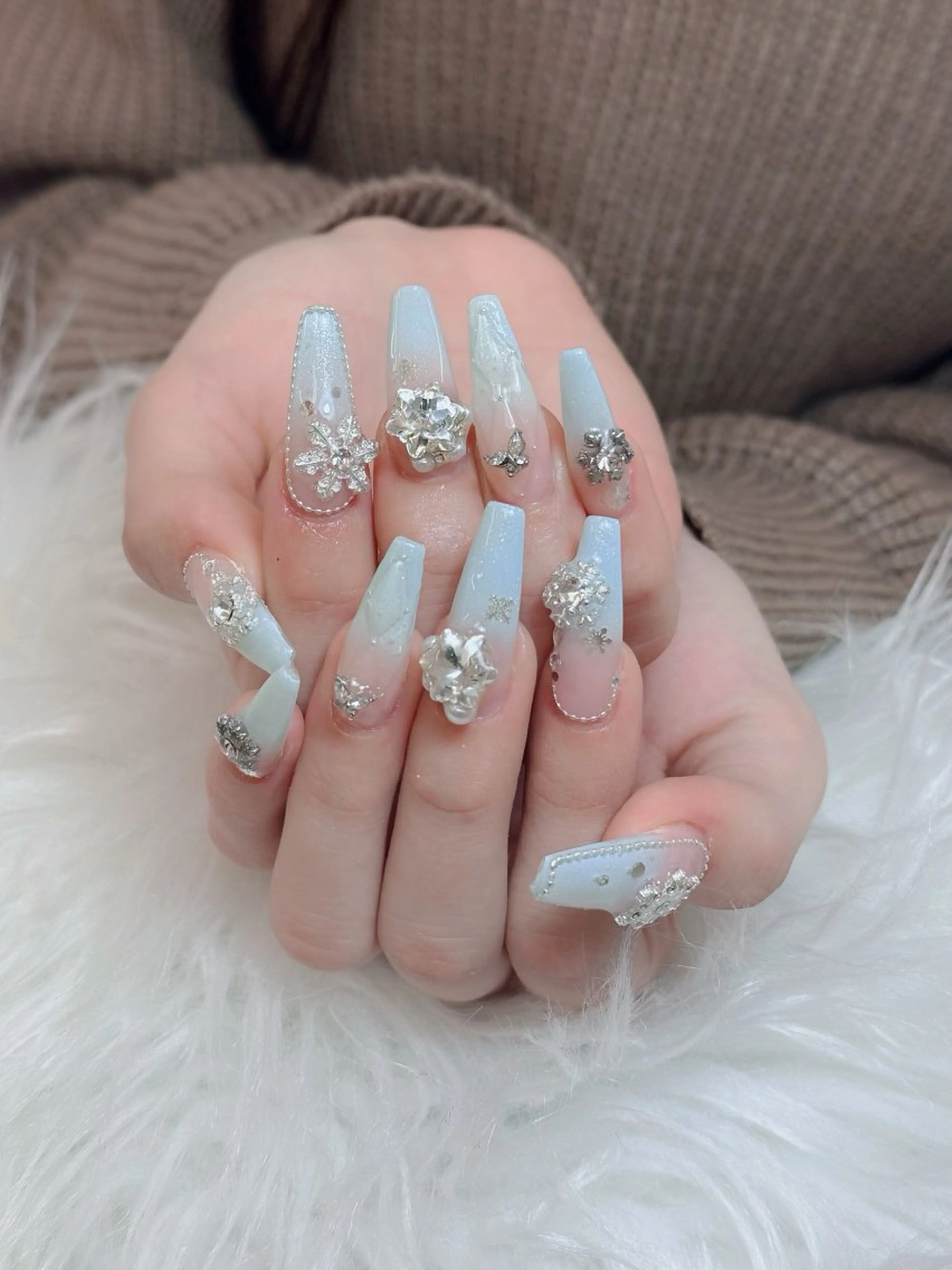 ネイル オーロラネイル チークネイル フットネイル フレンチネイル ハロウィン ハンドネイル Lumi Nail 新大久保3‘のネイルデザイン