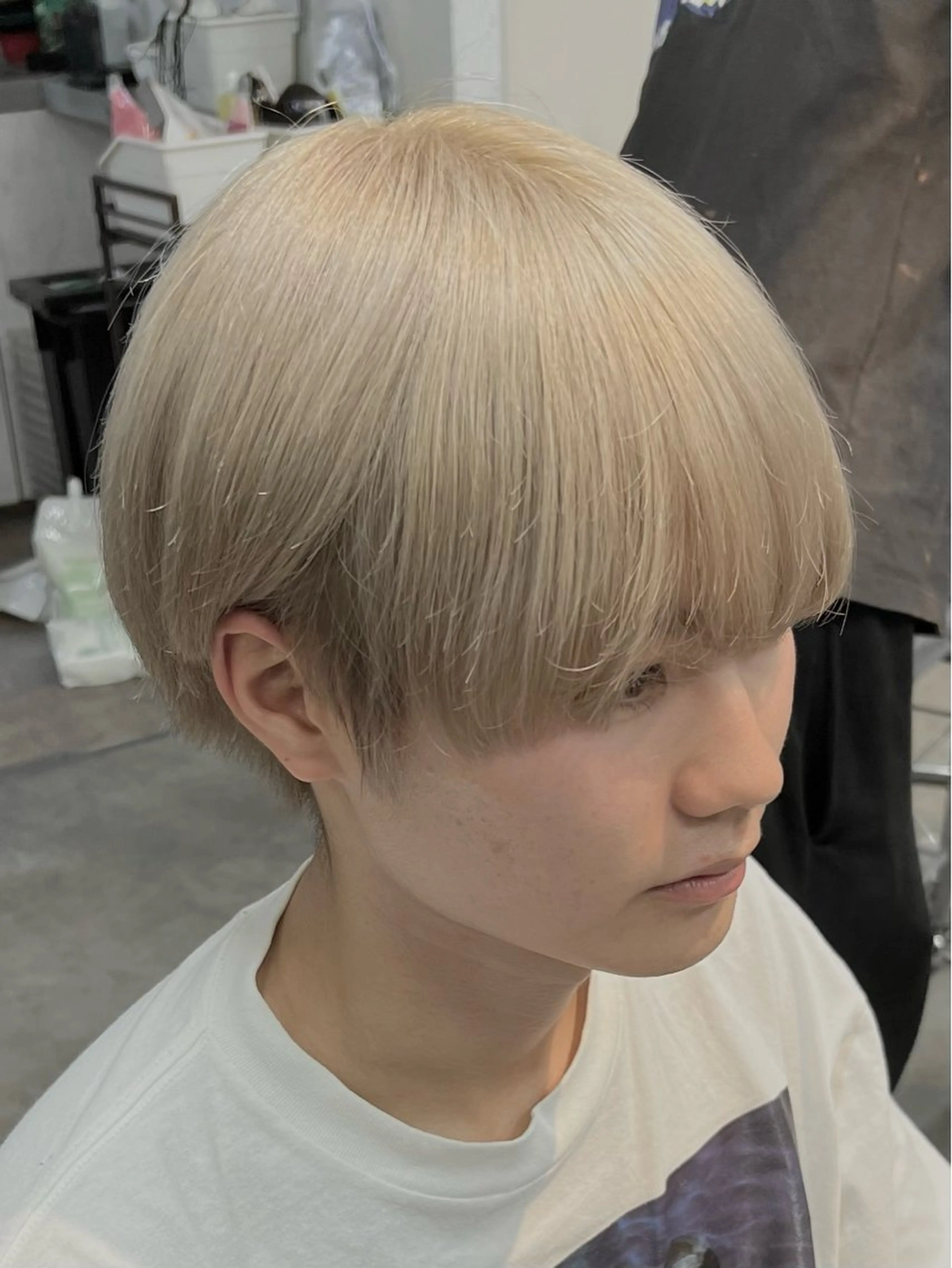 ショート カラー メンズ メンズブリーチ ベージュカラー ブリーチ ミルクティーベージュ ヘアカラー 韓流系パーマ/ シャドウパーマ/廣田のヘアスタイル
