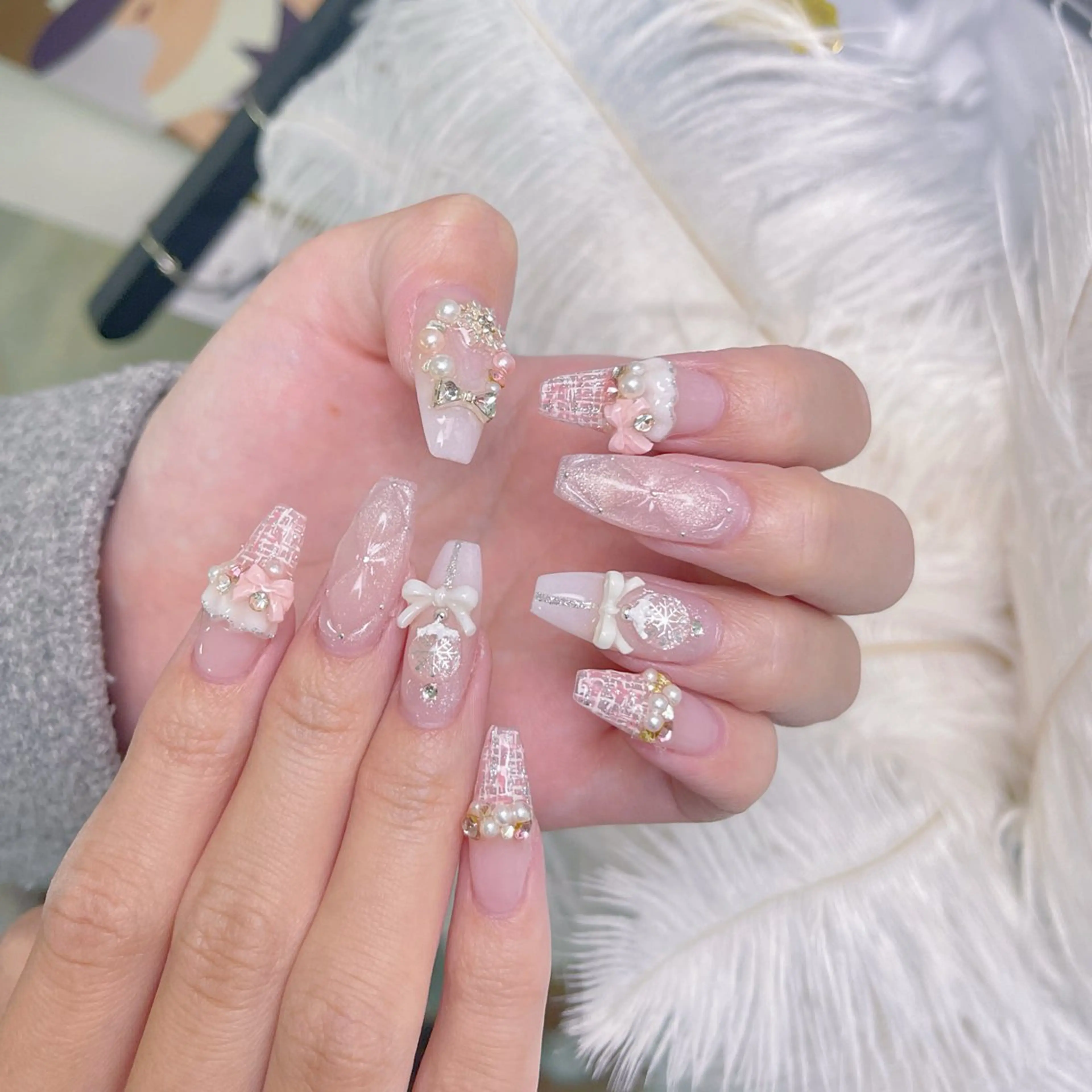 ネイル クリアネイル キラキラネイル 韓国ネイル マグネットネイル ピンク ハンドネイル NailPrincess所属・princess スカルプ専門店のネイルデザイン