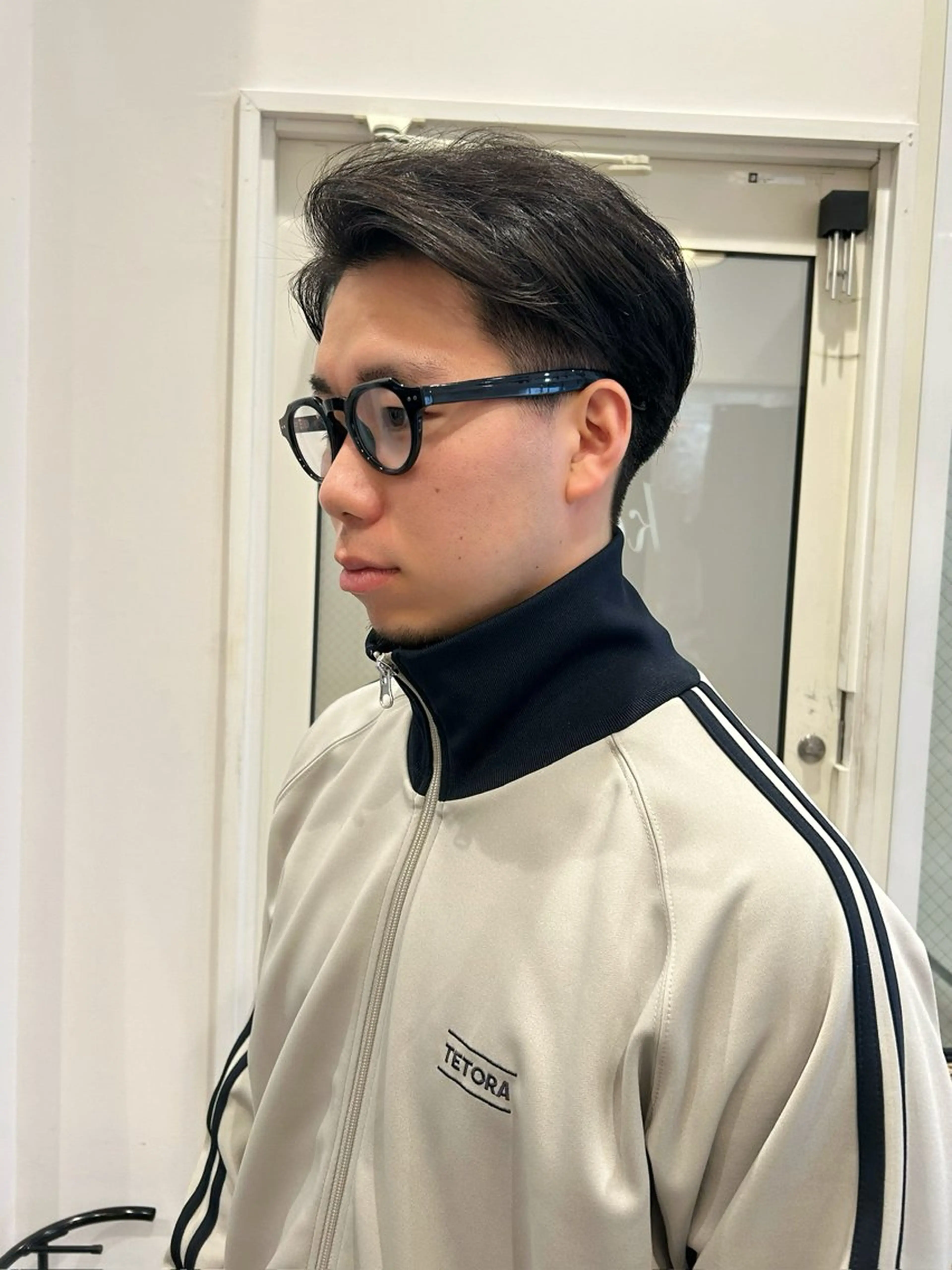 ショート メンズ ビジネス 七三 カット KAZU keshiki大名のヘアスタイル