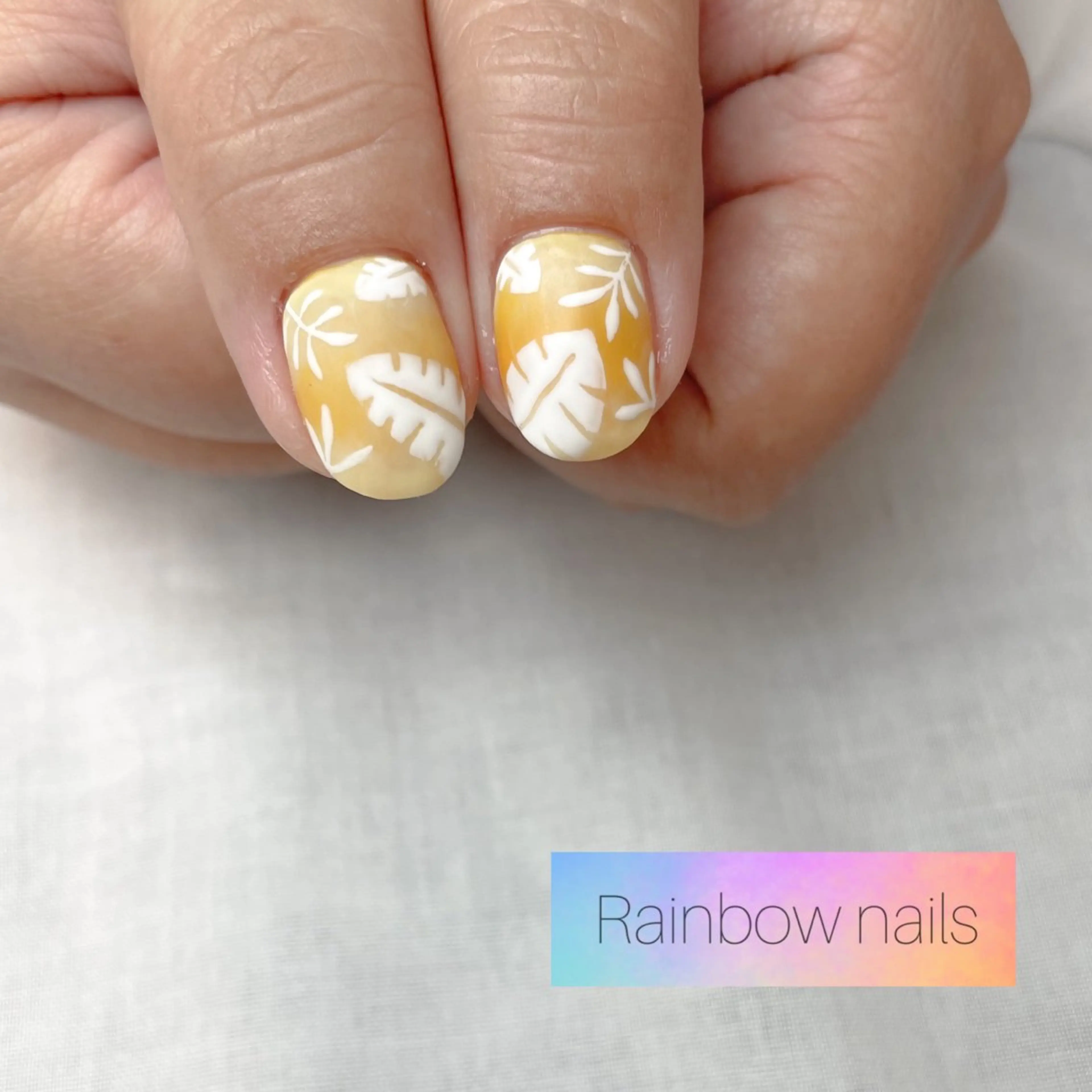 ネイル Rainbow nailsくろちゃんのネイルデザイン