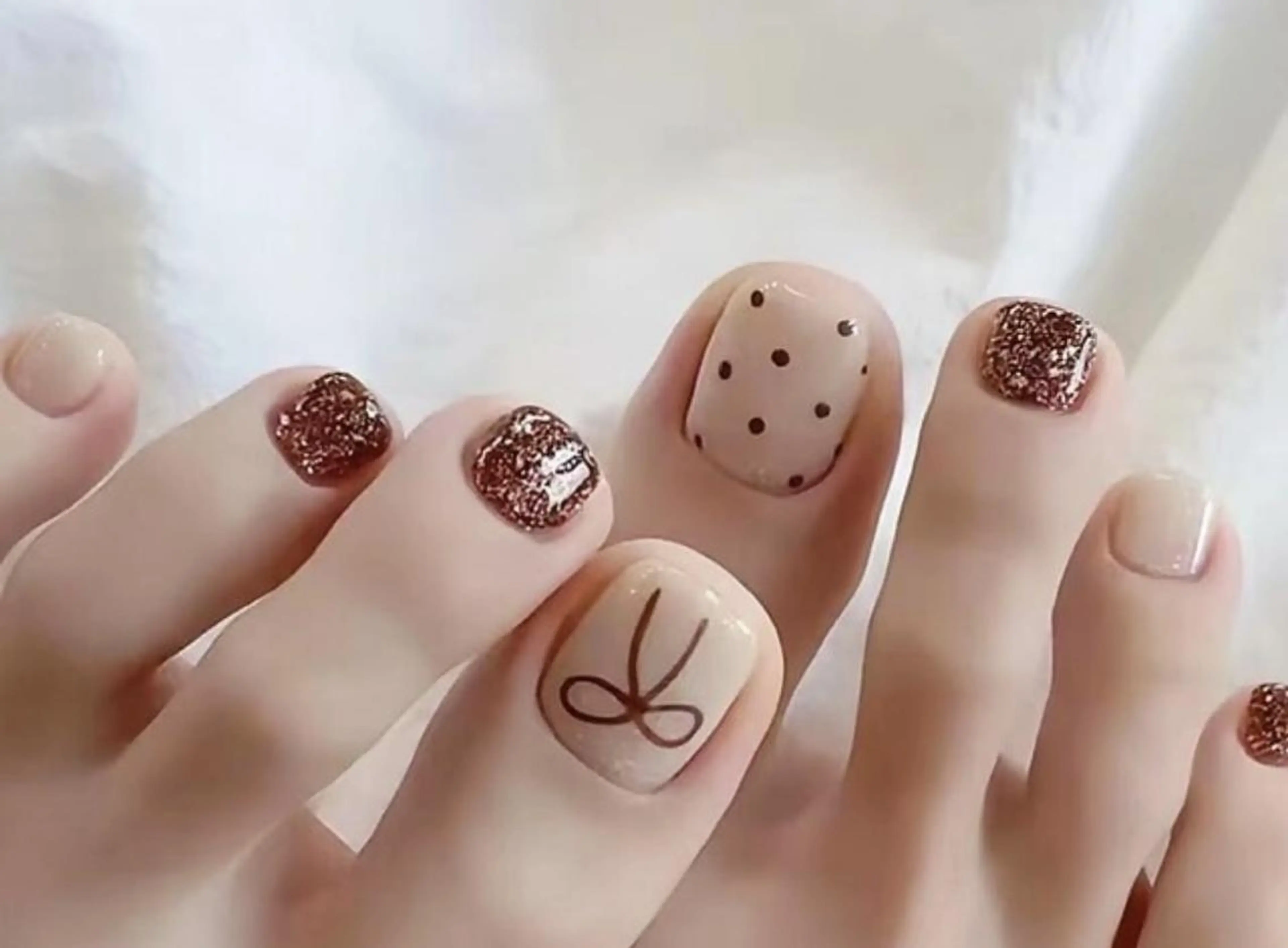 ネイル フットネイル 🌸Nail&Eye EN🐰渋谷🌸のネイルデザイン