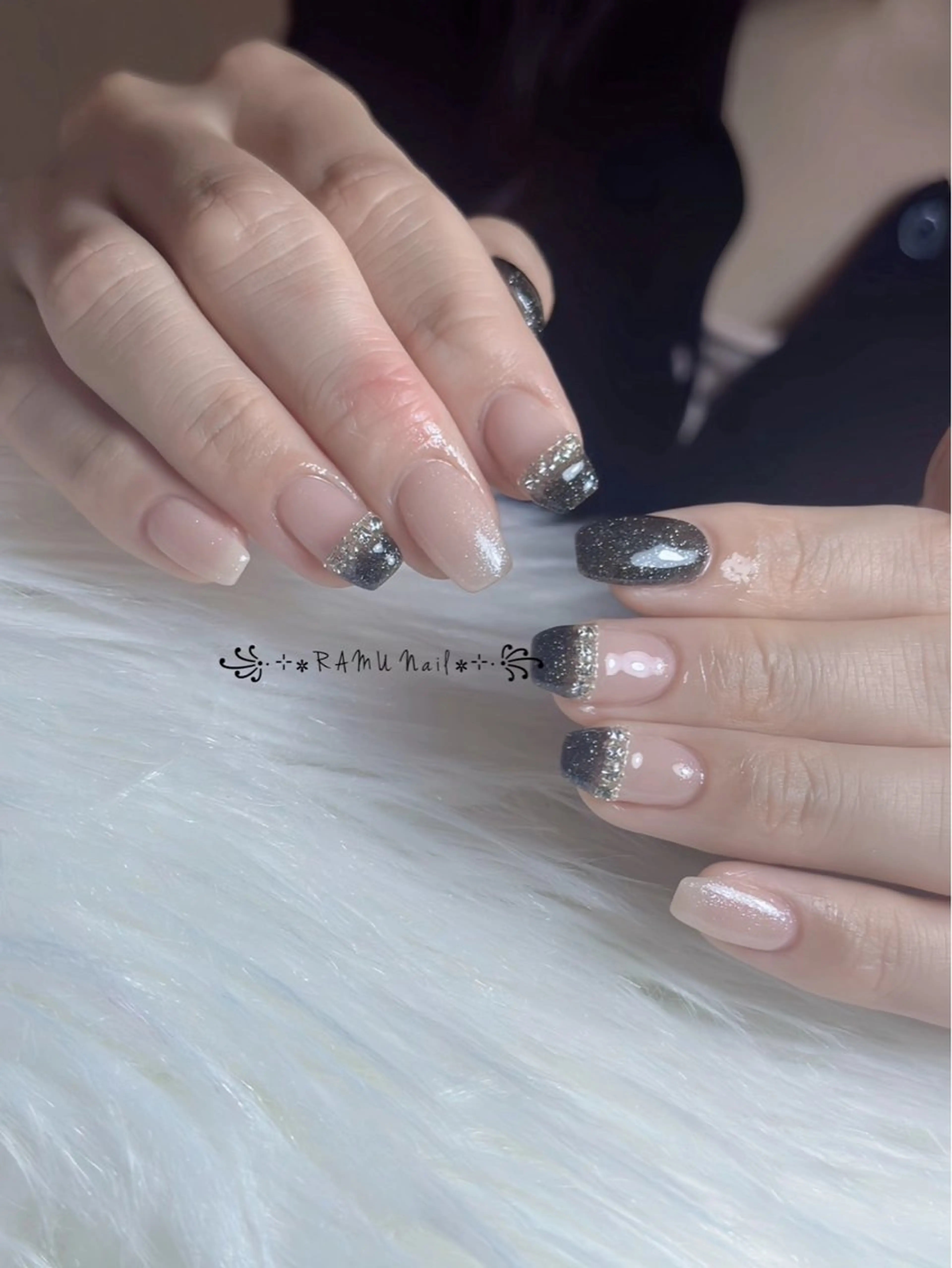 ネイル キラキラネイル マグネットネイル ミラーネイル ピンク ワンホンネイル ハンドネイル RAMU Nail 恵比寿店のネイルデザイン
