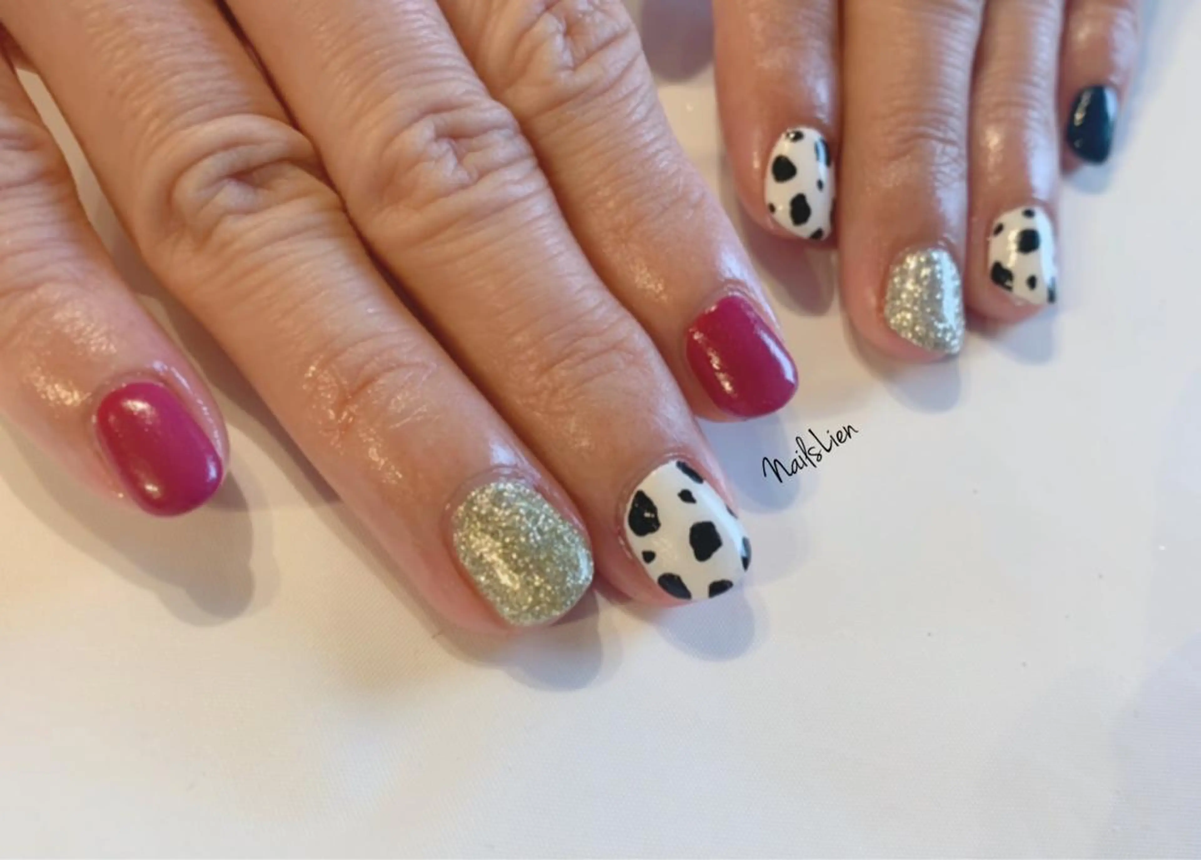 ネイル アニマル柄 バレンタイン 冬ネイル 凛 リンのネイルデザイン