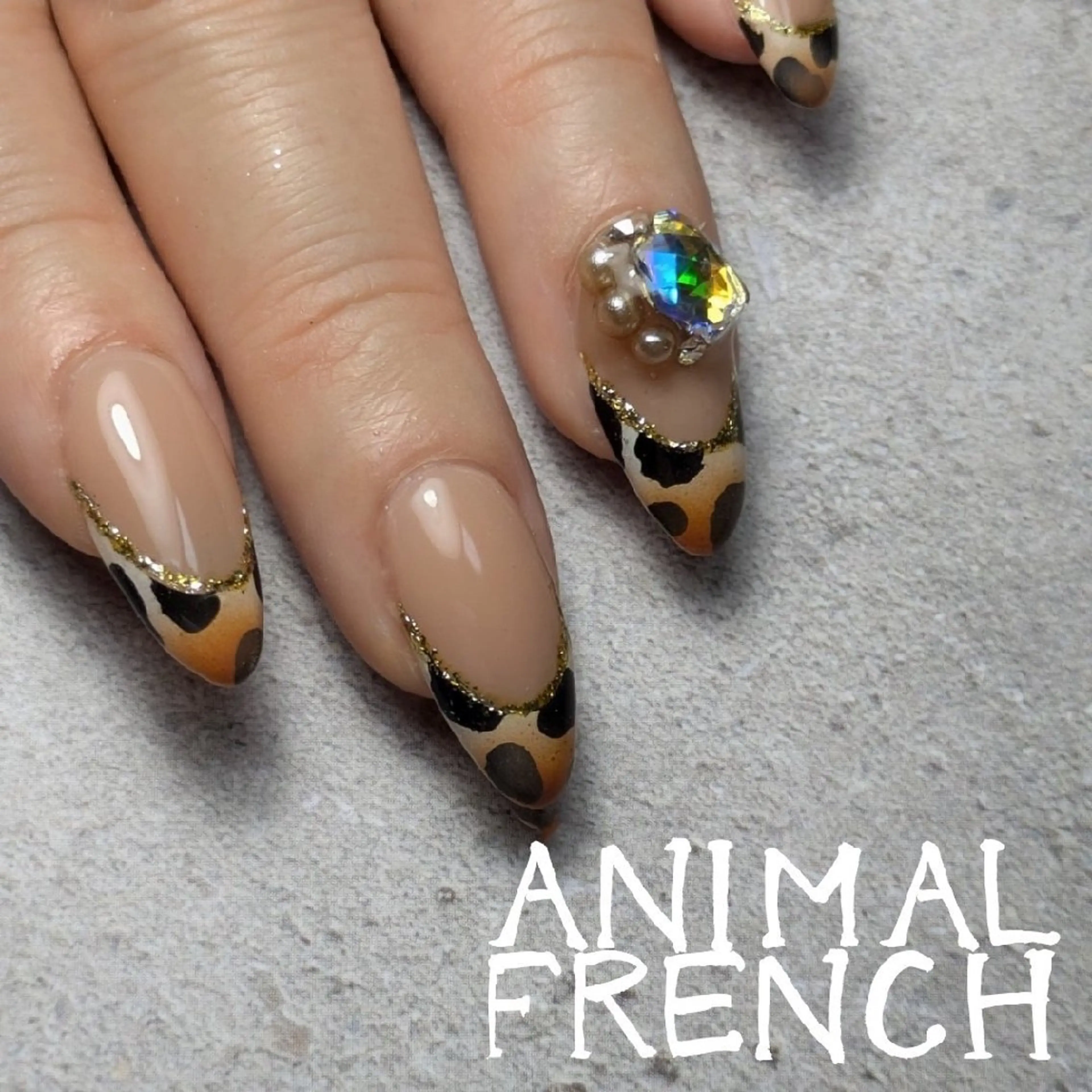ネイル アニマル柄 フレンチネイル グラデーション s nail sakikoのネイルデザイン
