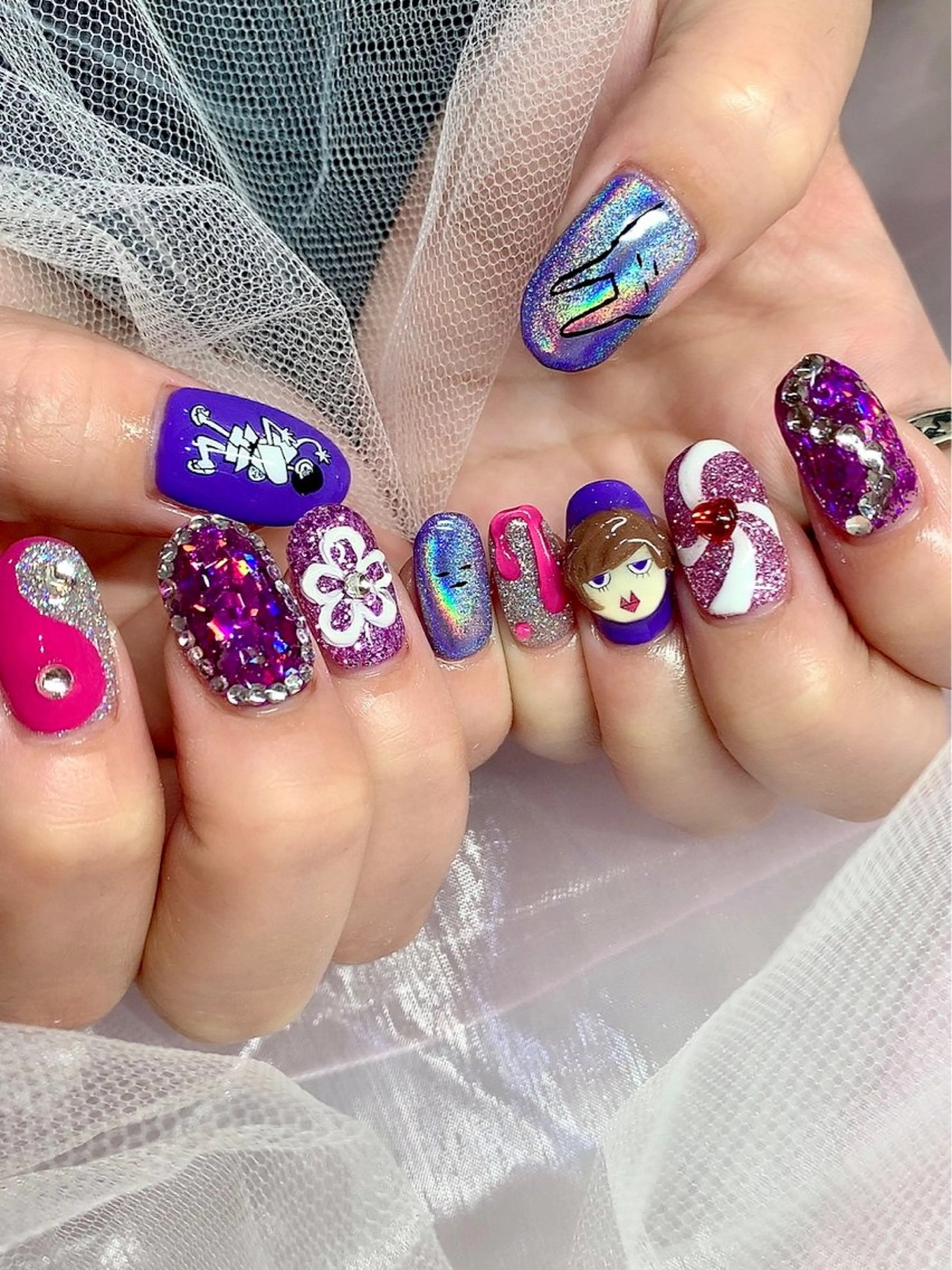 ネイル アートネイル キラキラネイル 韓国ネイル 持ち込み ストーンネイル シェアサロンLei.g(レイジー)所属・3Dアートネイル💗 都築レナのネイルデザイン