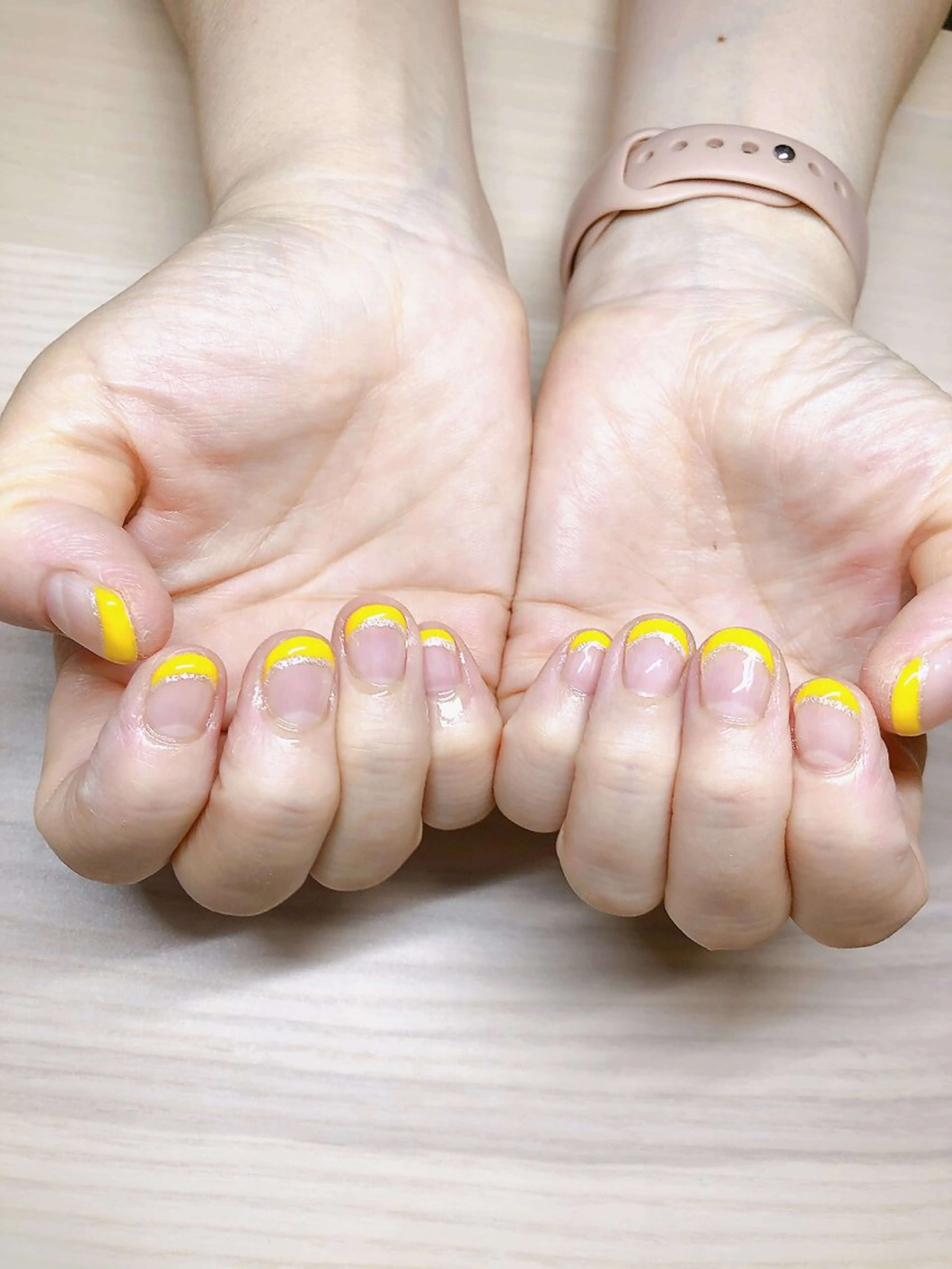 ネイル フレンチネイル 黄色 デ・アイム「nail salon MIMIPARUN」所属・ナリス化粧品 MIMIPARUNのネイルデザイン