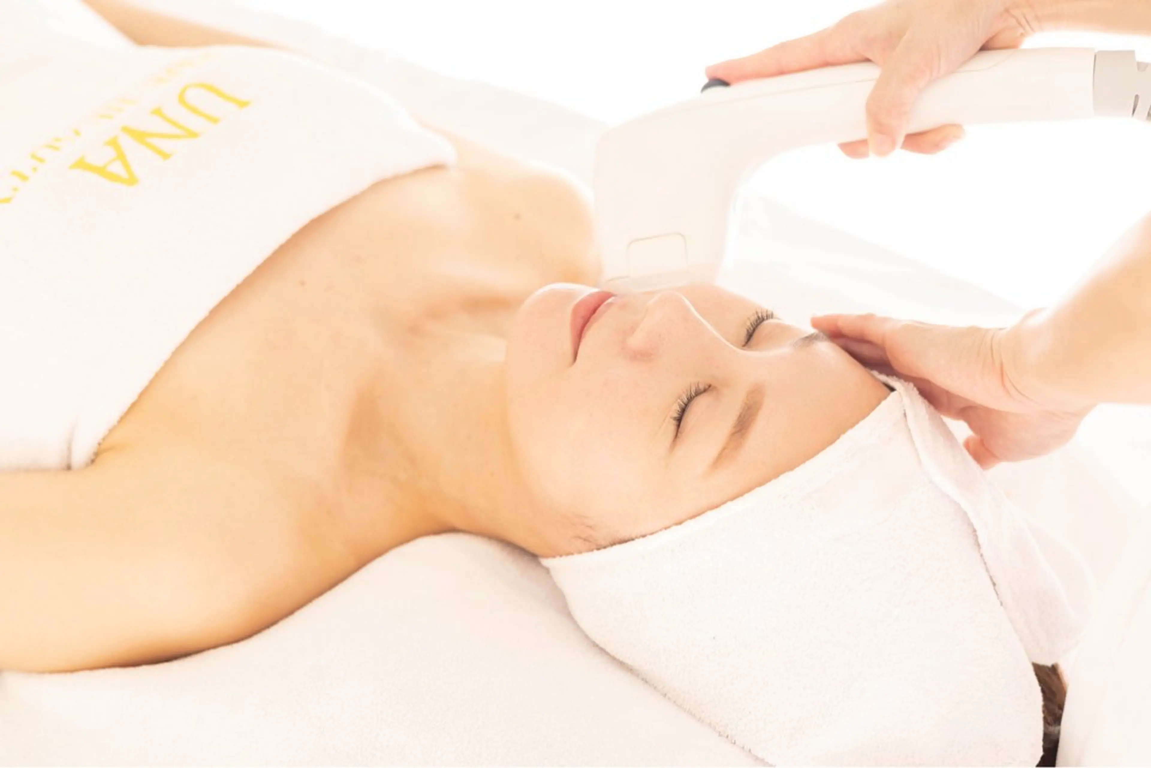 最新HIRFWAVEProによるリフトアップ&タイトニングケアの写真