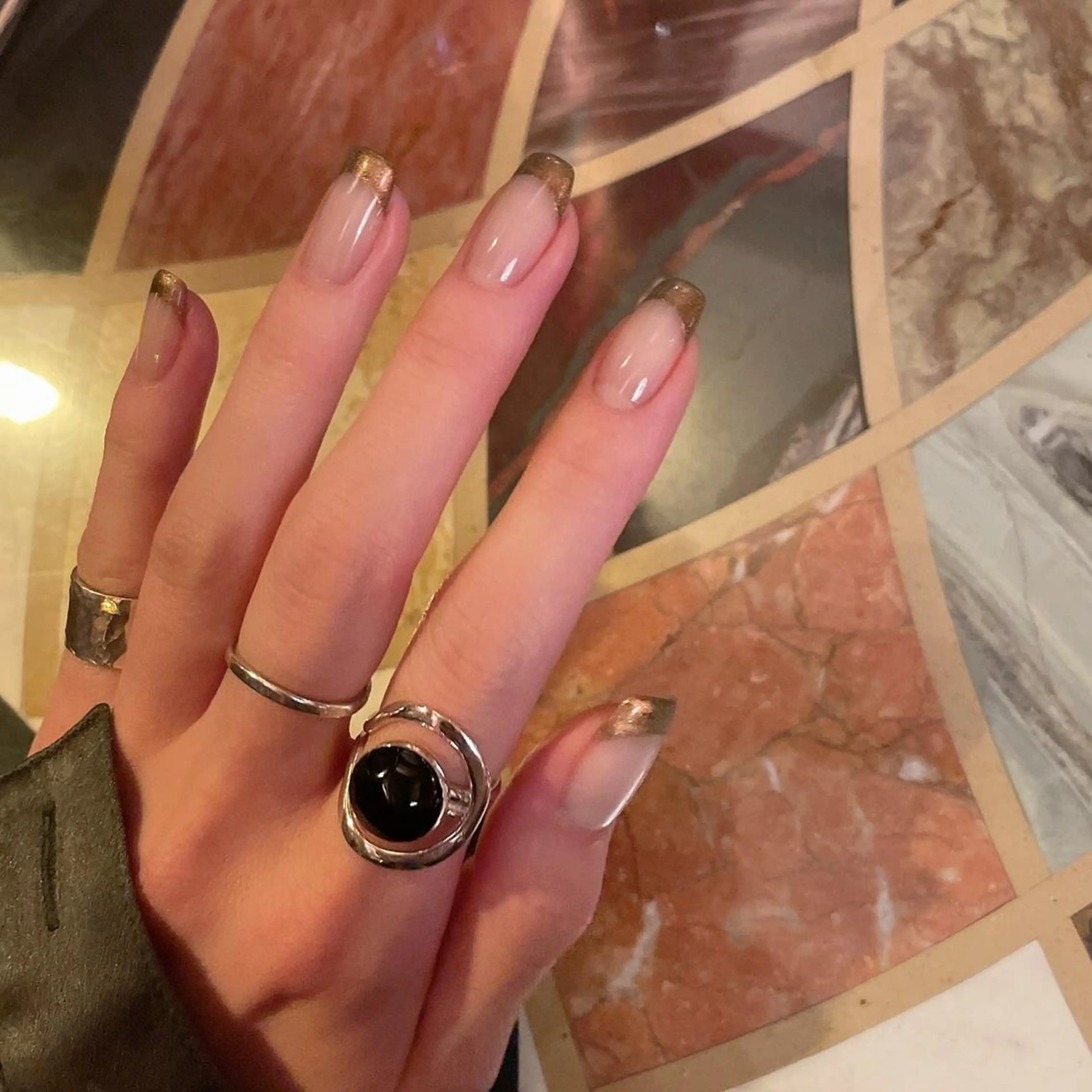 ネイル ブラウン フレンチネイル ニュアンスネイル ハンドネイル lilbondir. chiharuのネイルデザイン