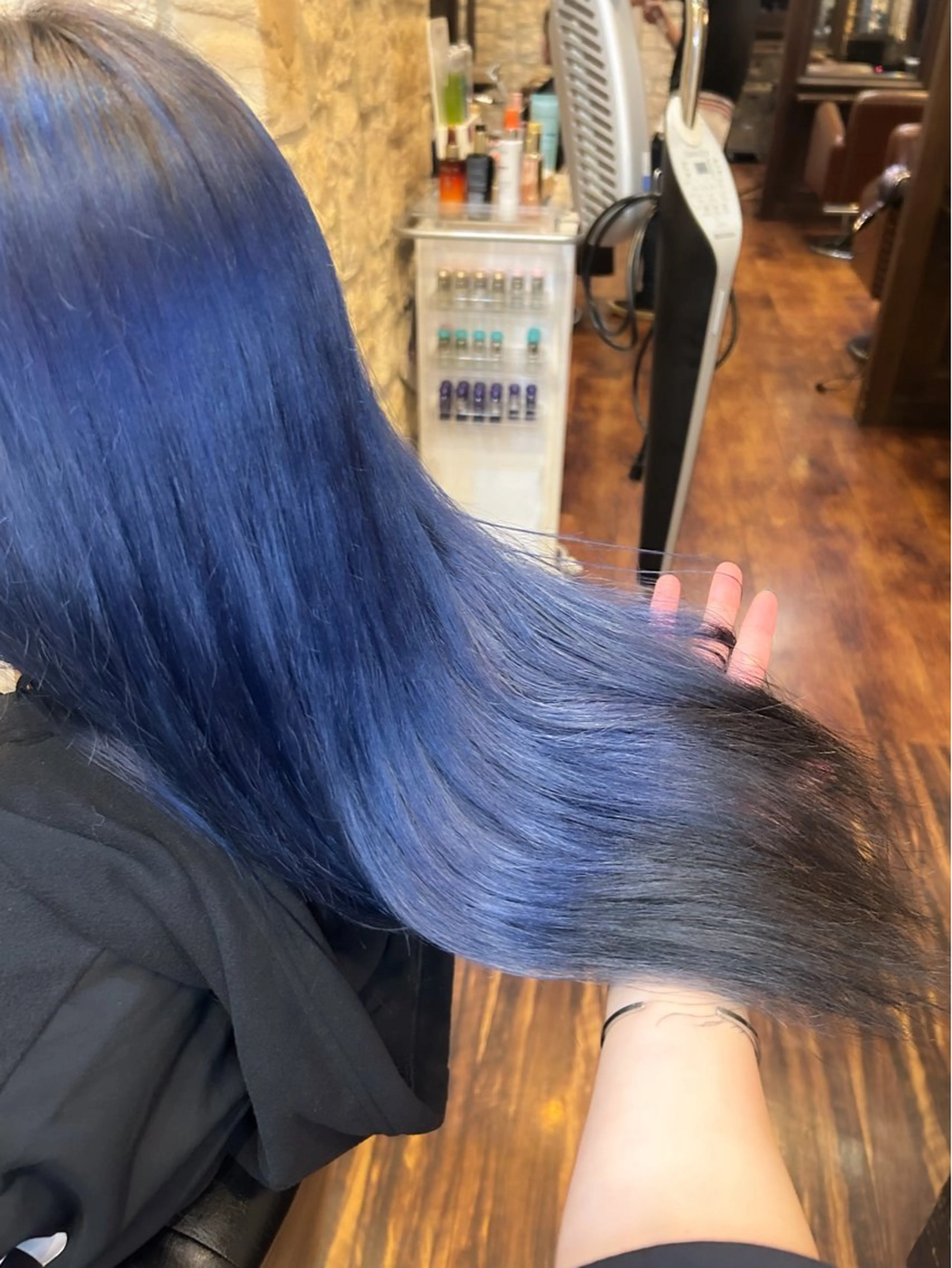 ロング カラー ブリーチ カット ヘアカラー 🪼宮当 亜海🪼のヘアスタイル