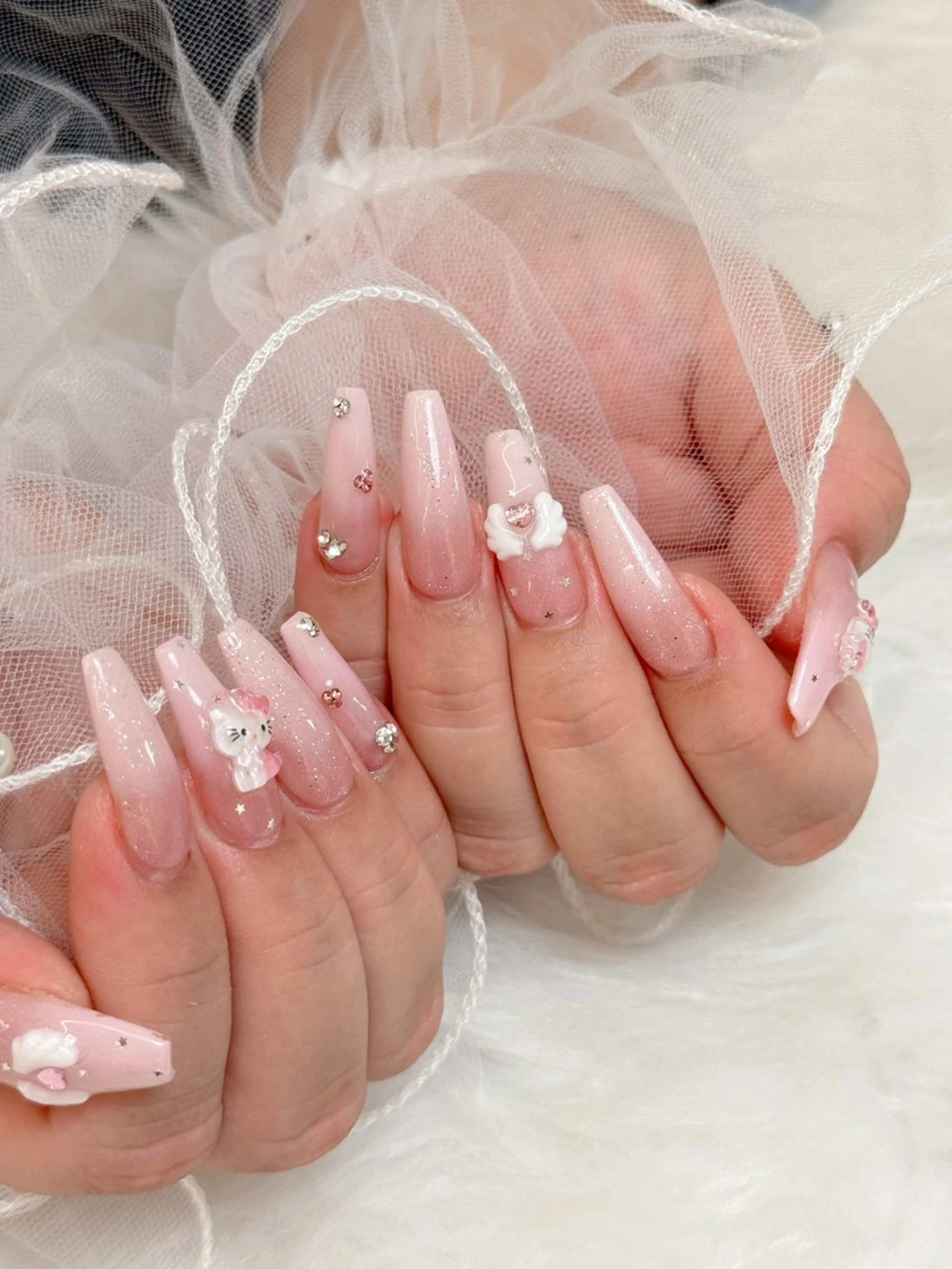 ネイル チークネイル 長さ出し フットネイル 韓国ネイル マグネットネイル Luxe Nailのネイルデザイン