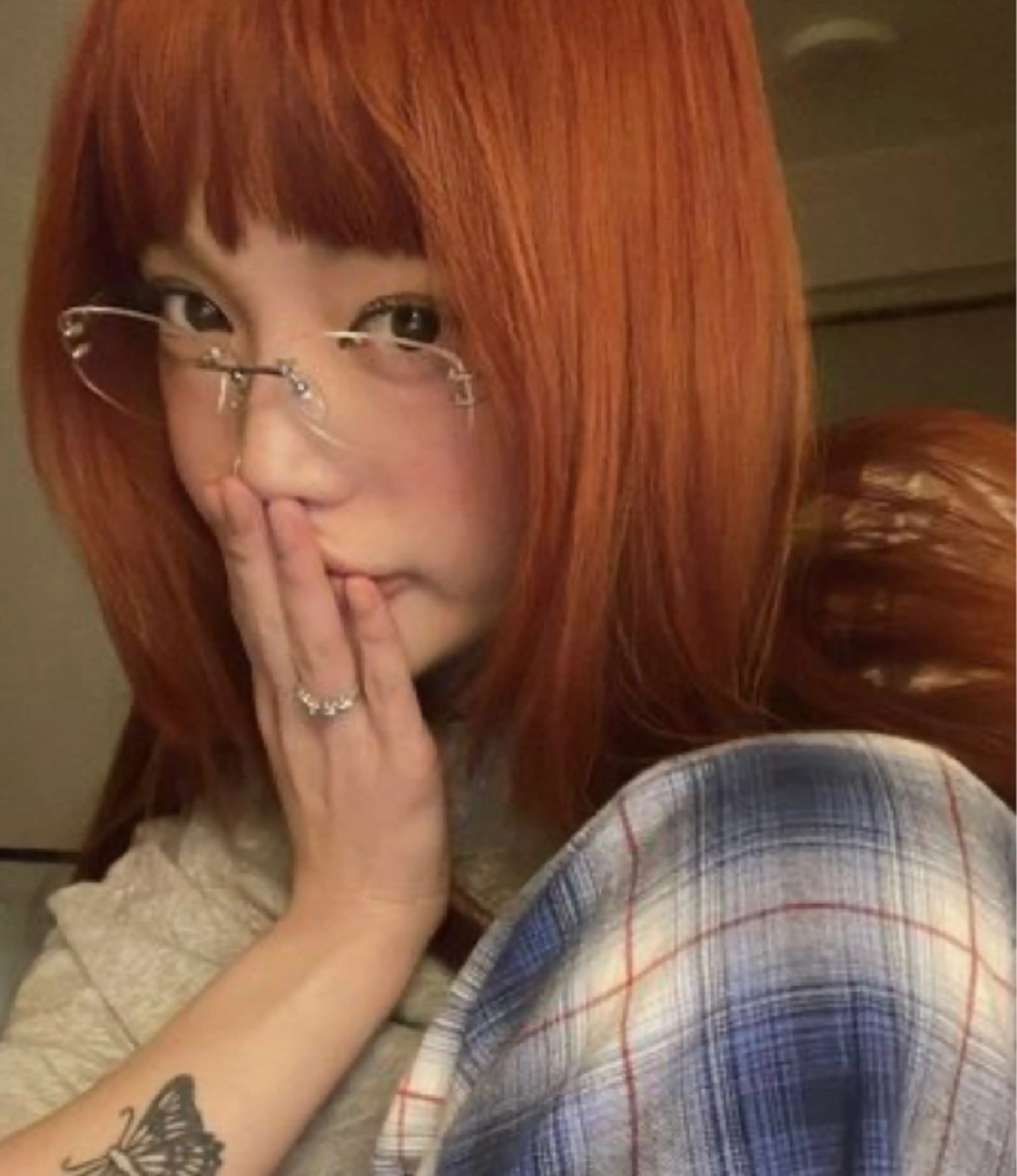 セミロング カラー ブリーチ ブラウンカラー ケアブリーチ ダブルカラー ブリーチなしカラー ヘアカラー トリートメント MIU/ルーツカラー ボブ/顔周りレイヤーのヘアスタイル