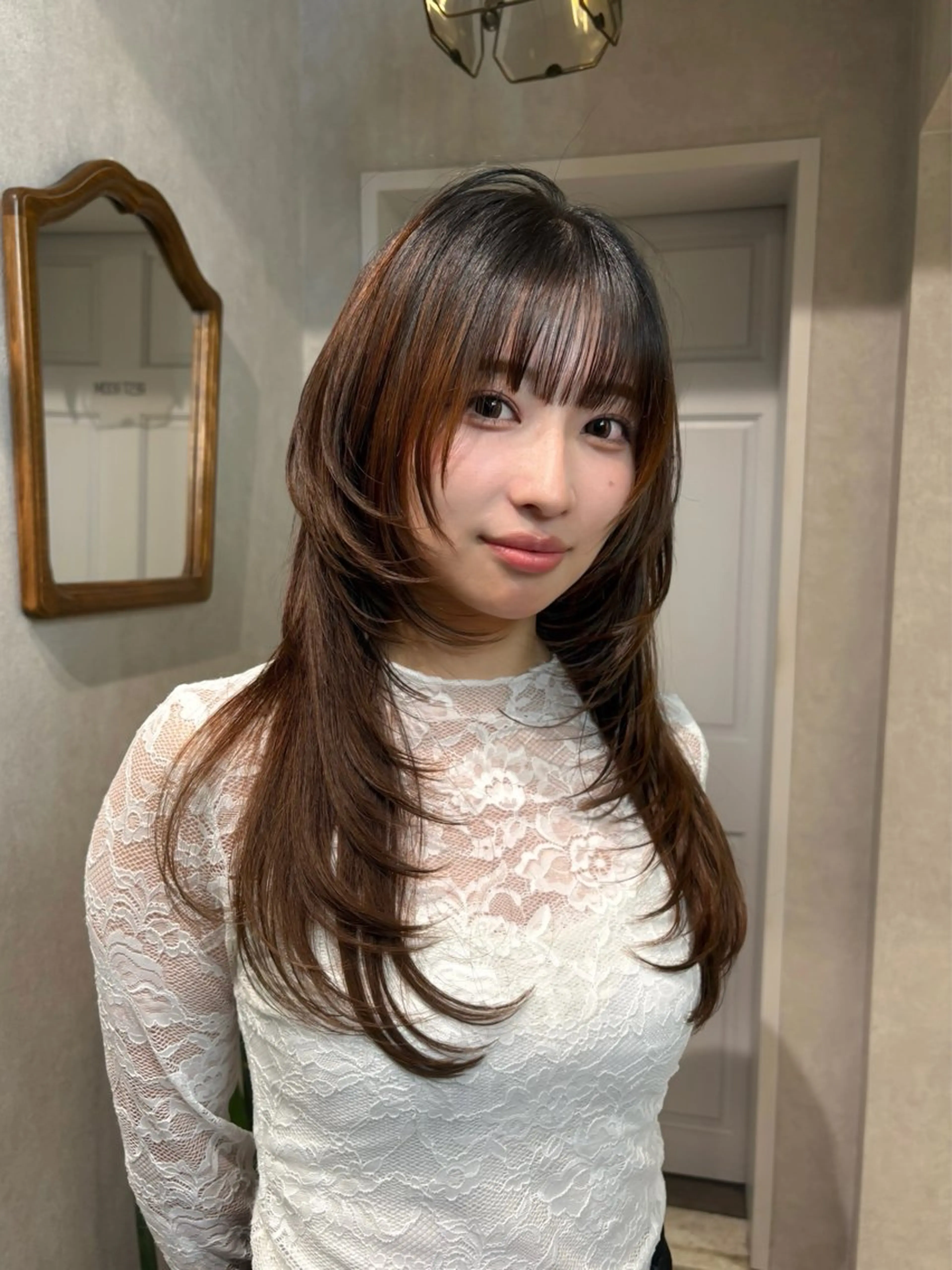 ロング ハイレイヤー レイヤーカット 艶ハイトーン/ 輝保🤍✨のヘアスタイル