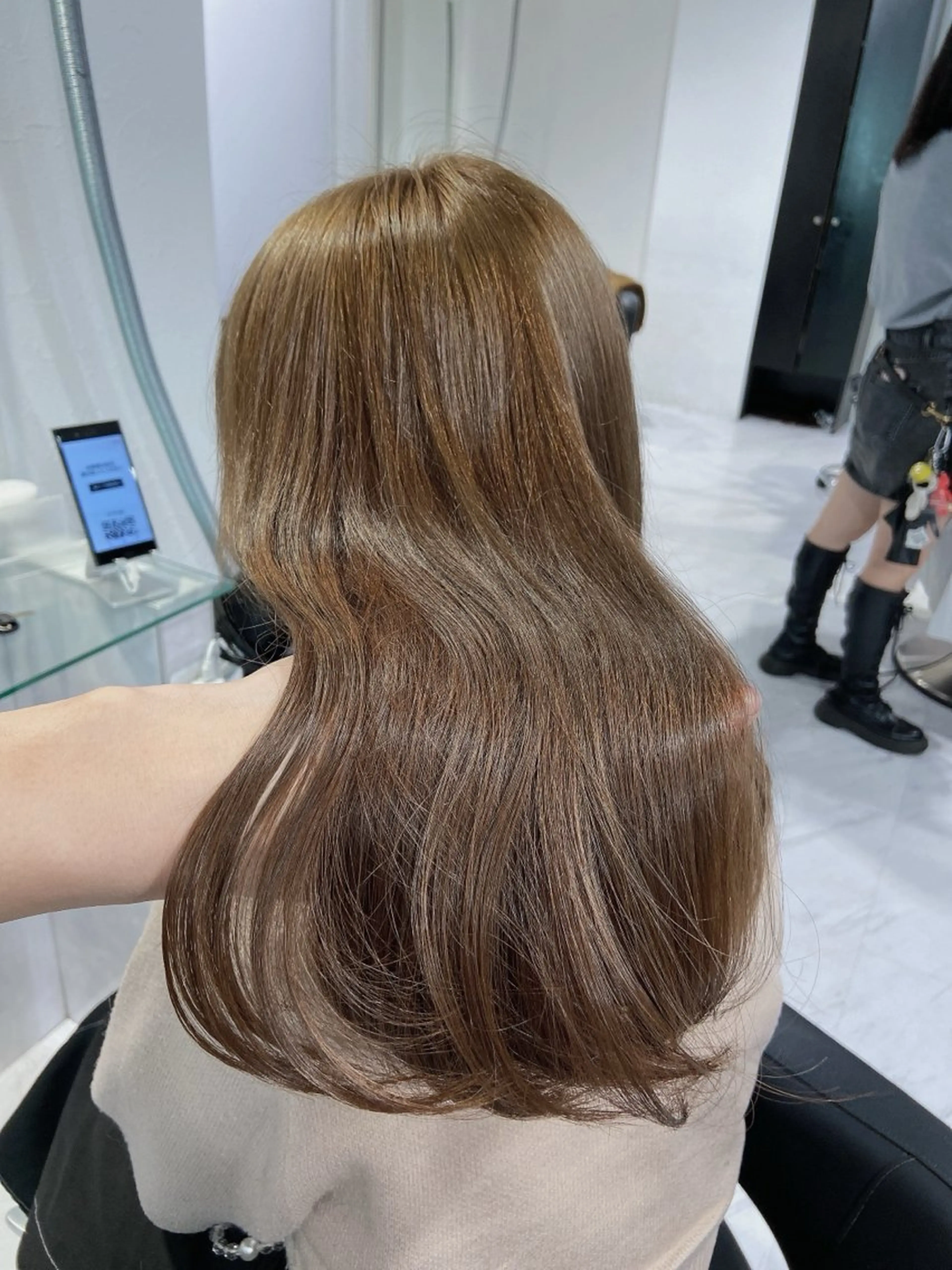 セミロング カラー ヘアカラー ✨透明感、艶髪ヘア✨ 韓国ヘア特化💖のヘアスタイル