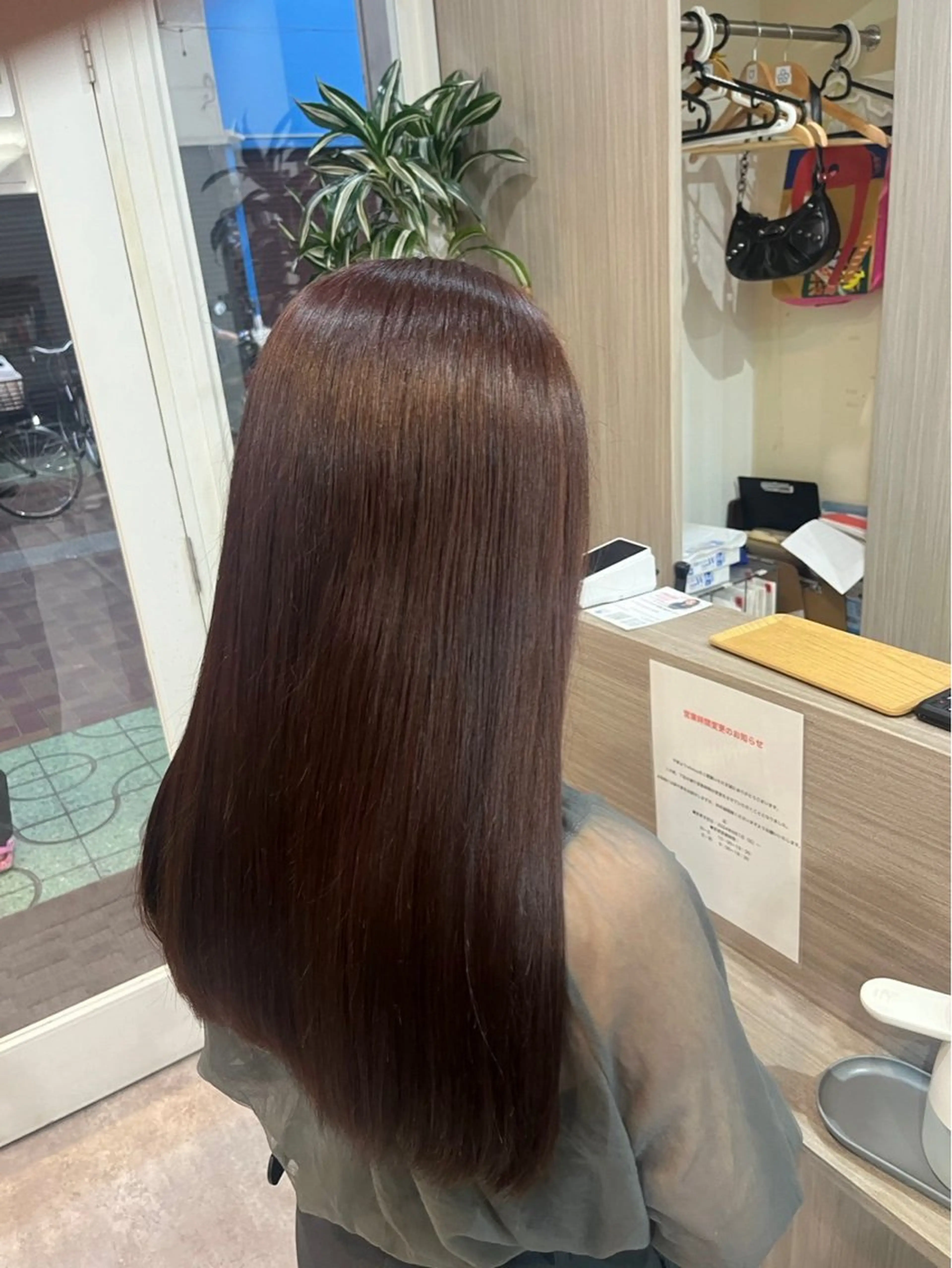 ロング カラー 生尾 虹水のヘアスタイル