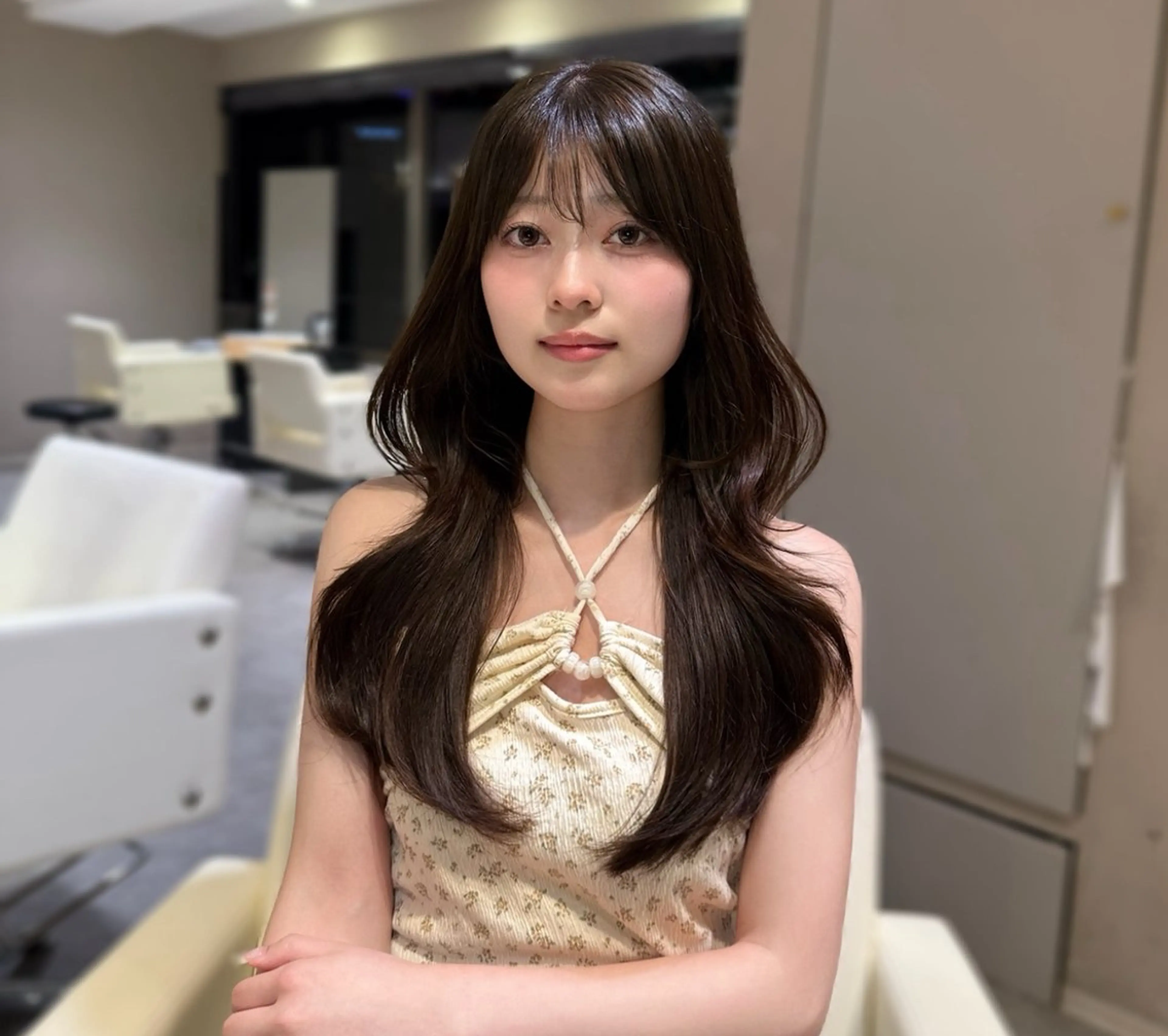 ロング ヨシンモリ カット ヘアカラー トリートメント 谷 亜澄のヘアスタイル