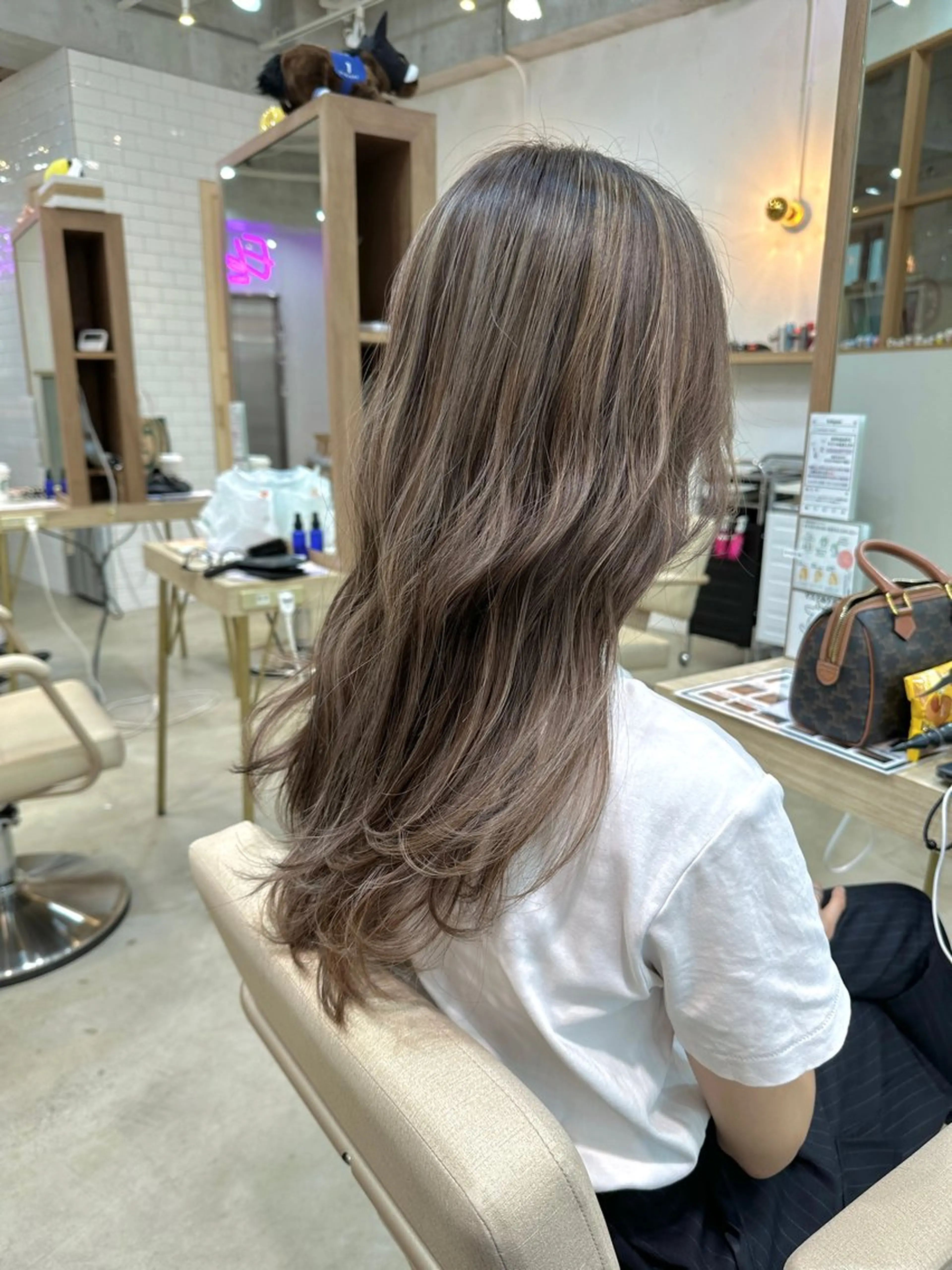 ロング カラー カット ヘアカラー トリートメント 新宿ケアブリーチ 稲垣颯太のヘアスタイル