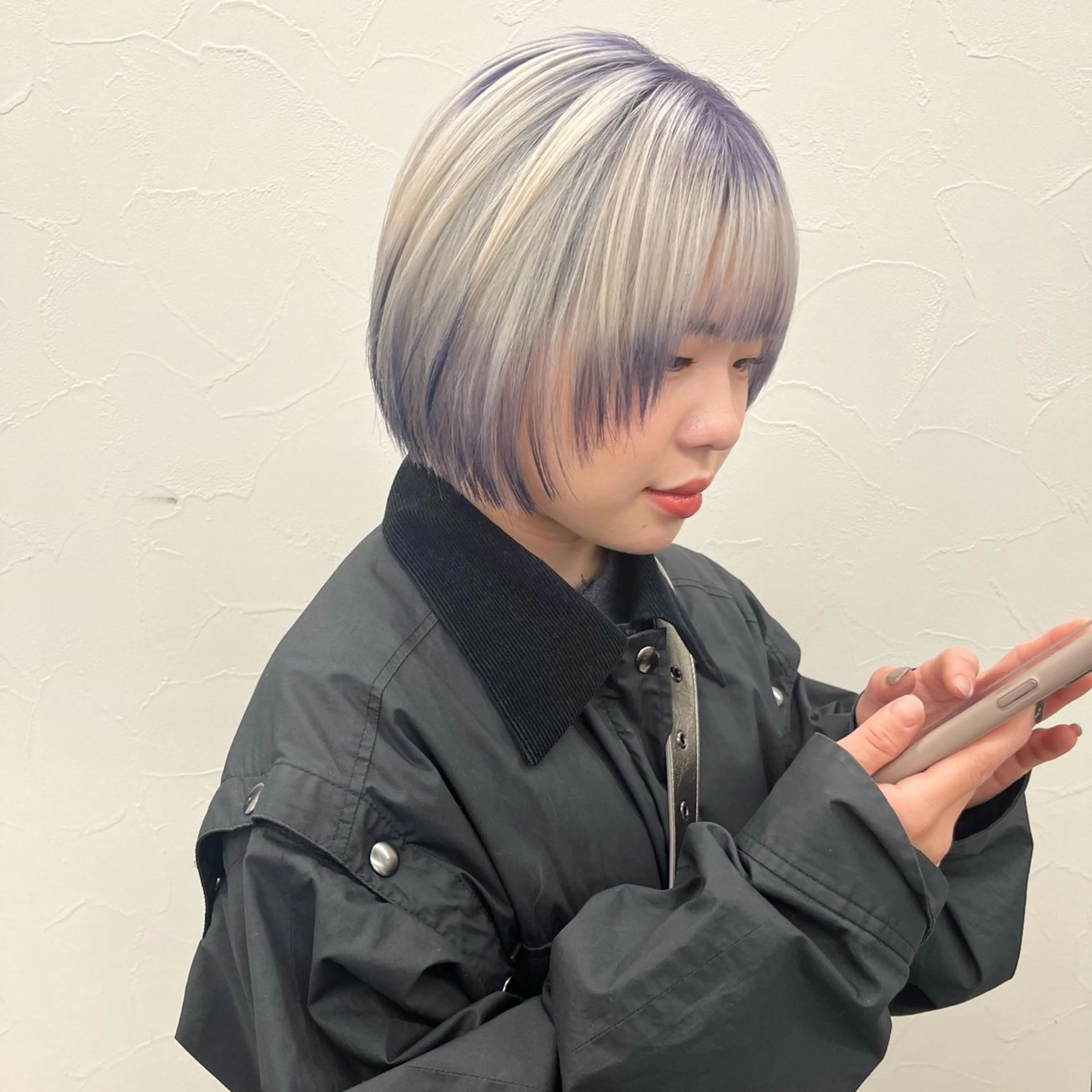 ショート カラー ブリーチ ブリーチなしカラー ボブ レイヤーカット 似合わせカット カット ヘアカラー トリートメント 朝がちょっと楽しくな るshort･bobのヘアスタイル