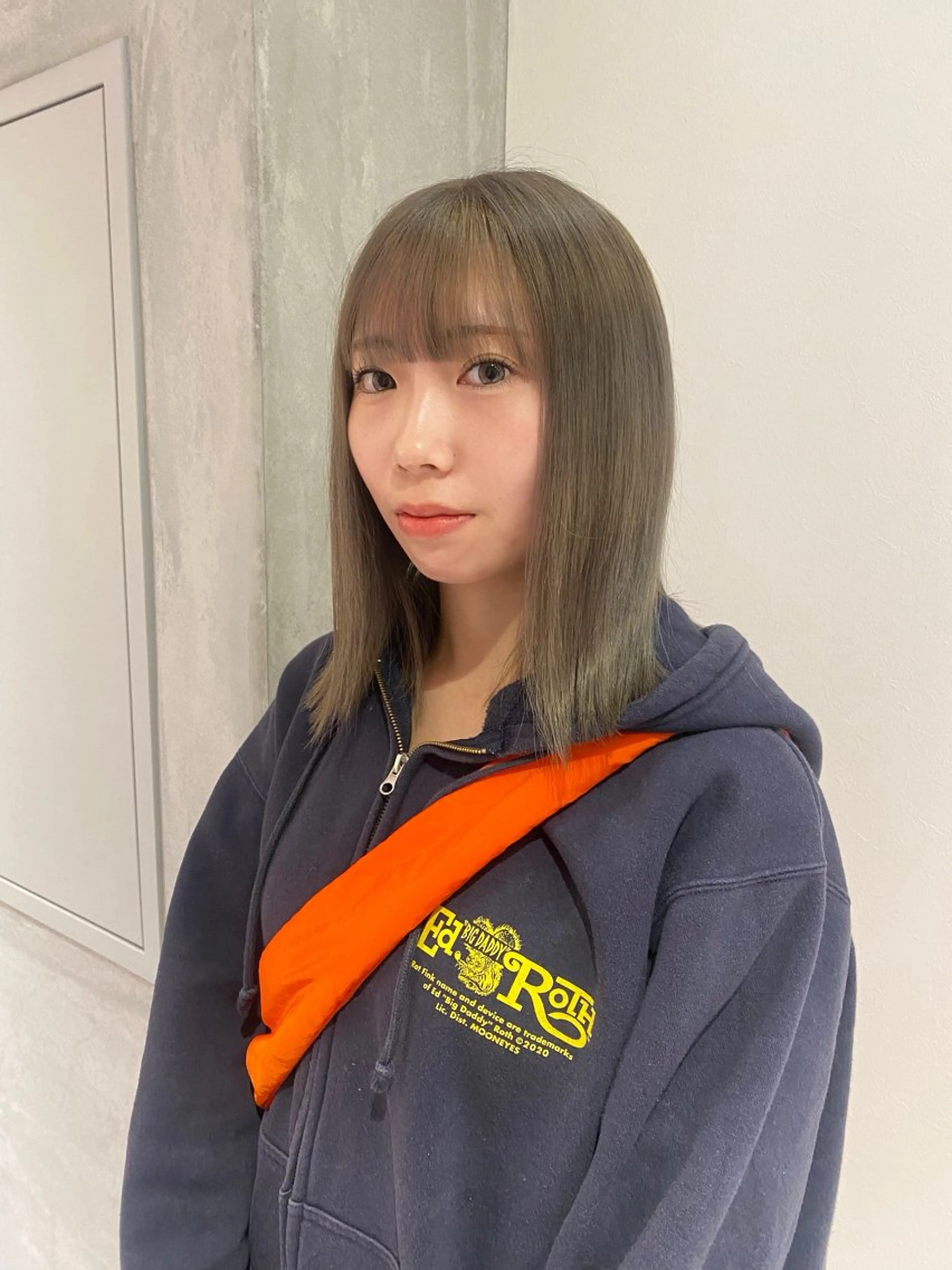 セミロング ヘアカラー YOKE所属・いとう ほのかのヘアスタイル