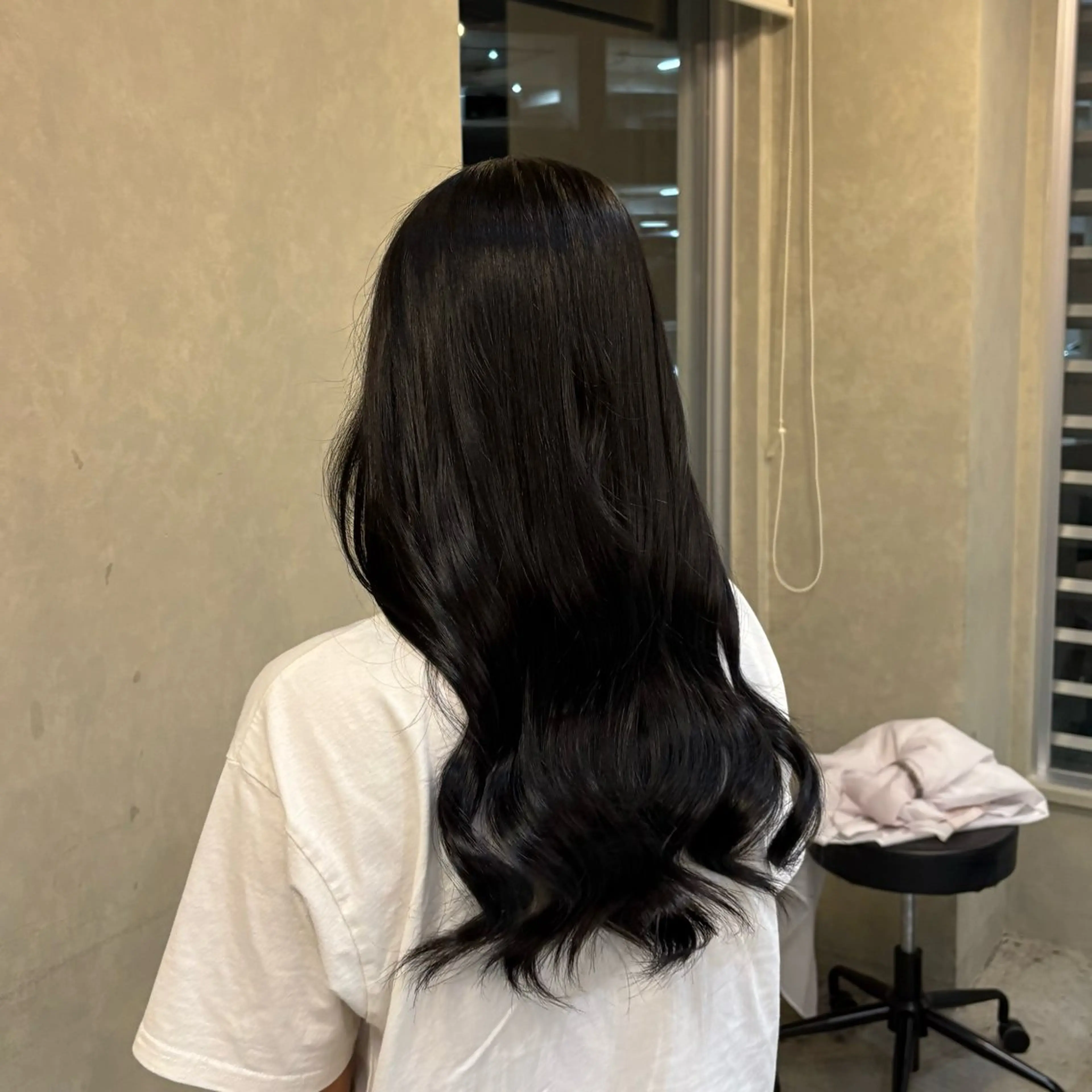 ロング カラー 新垣 心都のヘアスタイル